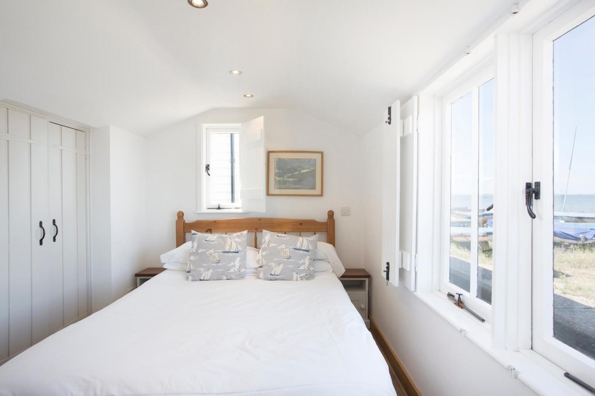 Family Room with Sea View - Photo 1