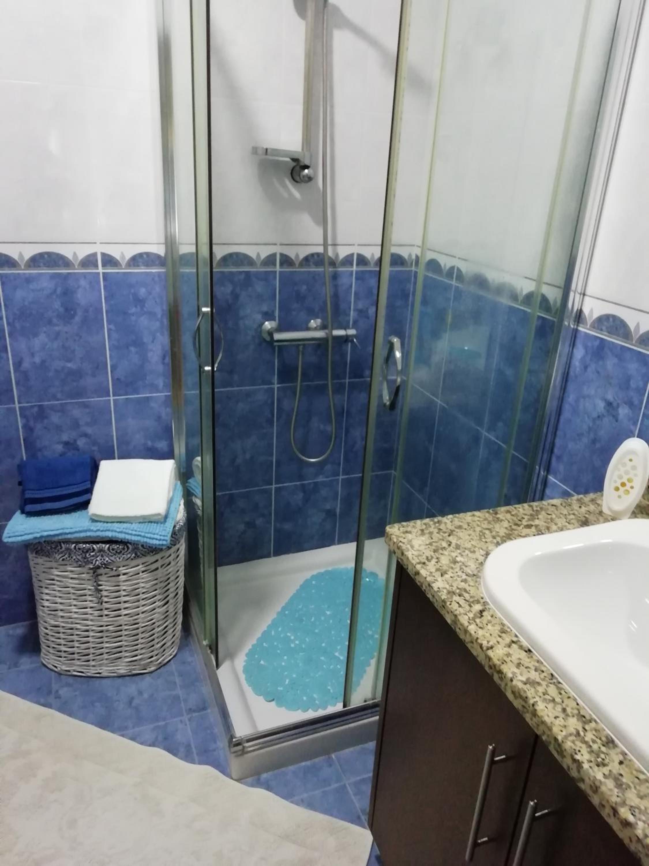 Four-Bedroom House - Photo 10