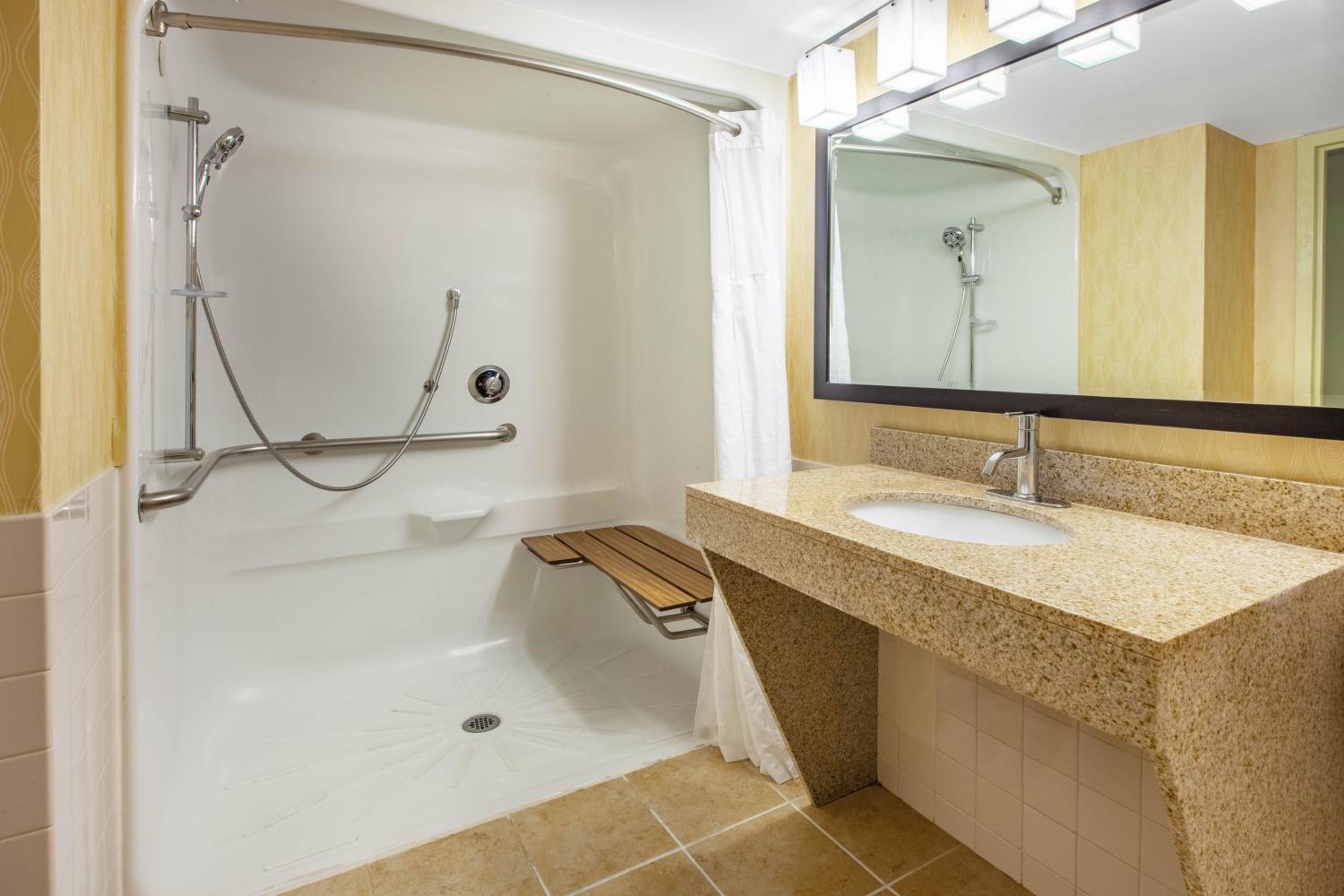 King Room - Mobility Access/Non-Smoking - Photo 3