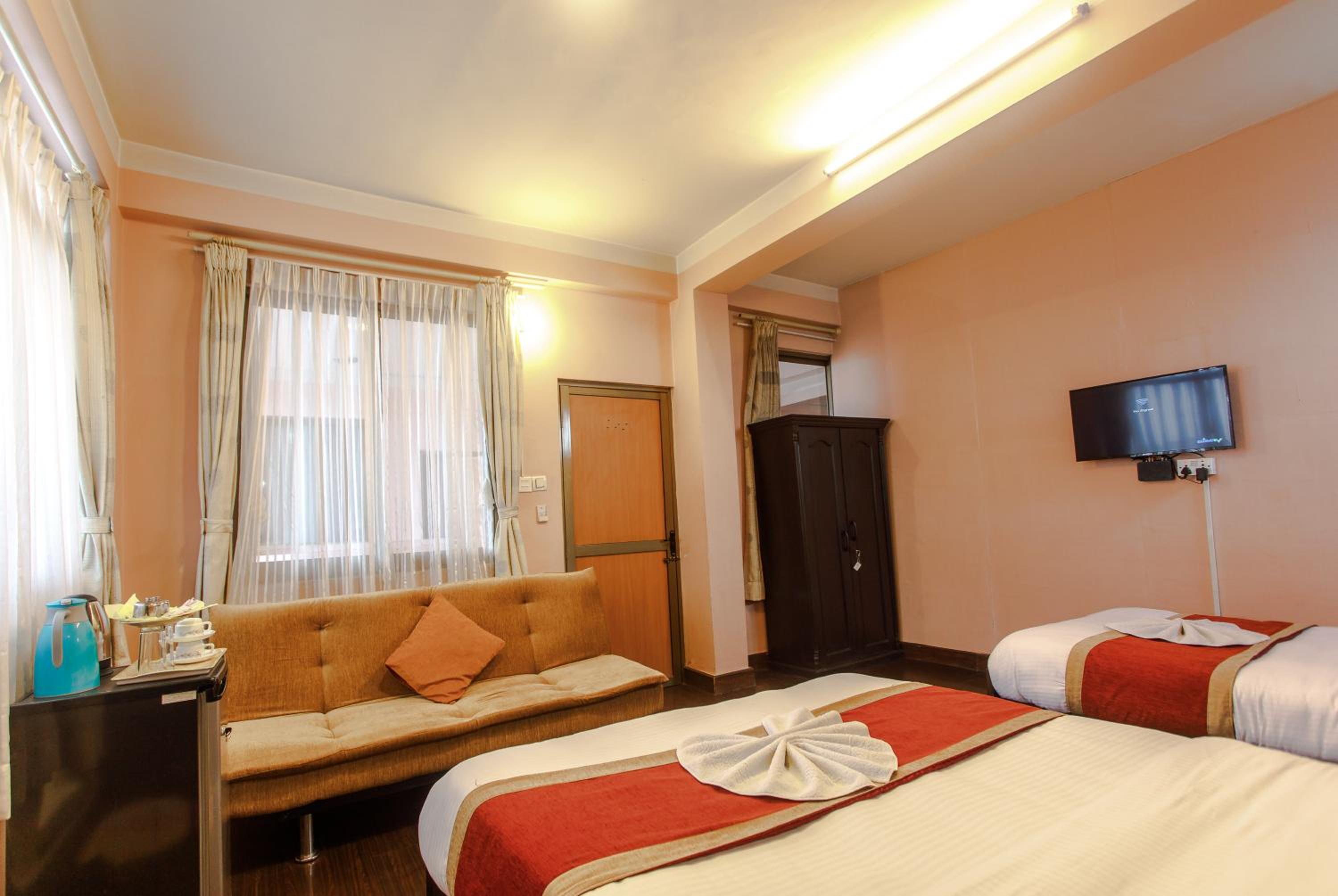 Deluxe Double Room with 24-hour Check-in photo 1