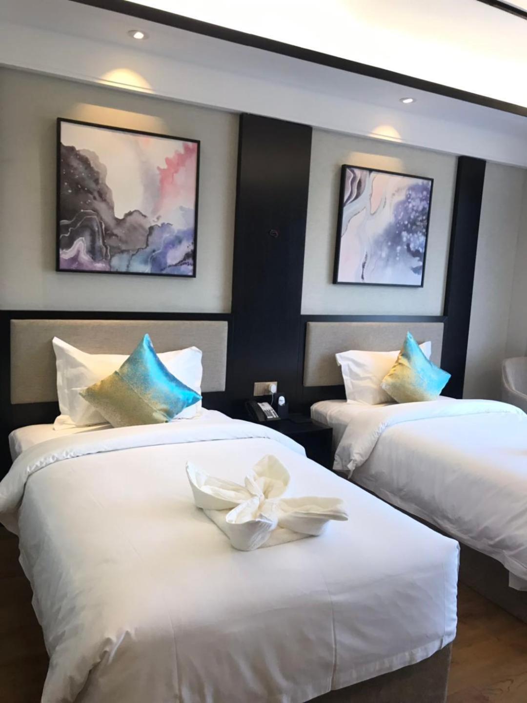 Deluxe Twin Room - Photo 5