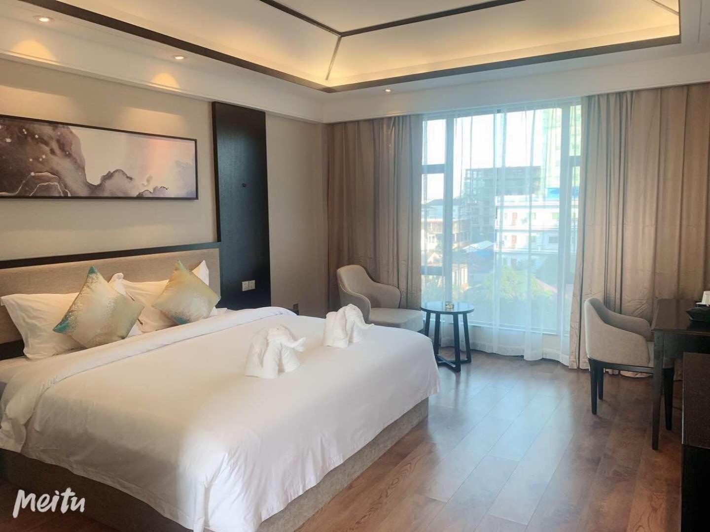 Deluxe Double Room - Photo 7