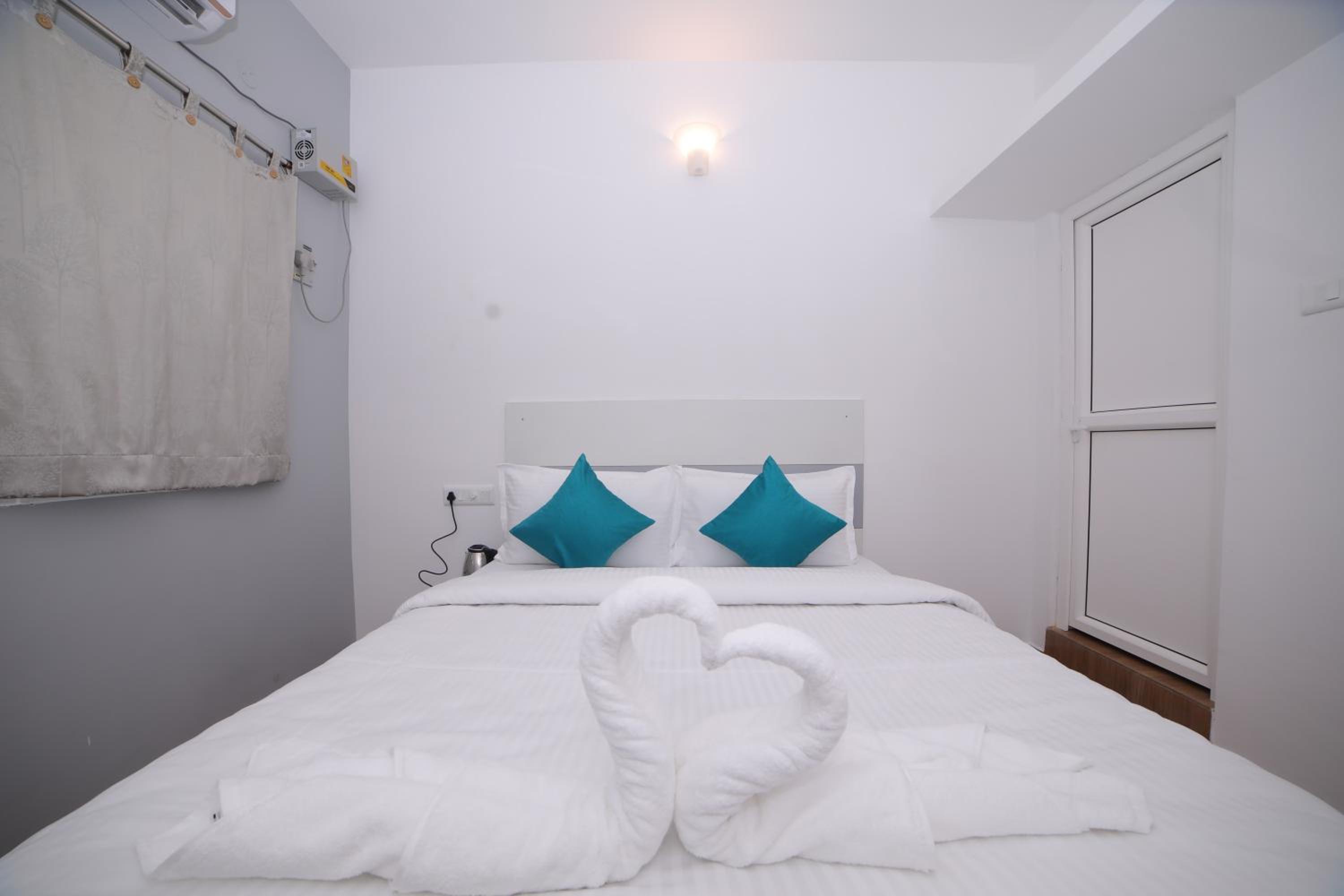 Two-Bedroom Family Apartment - Photo 2