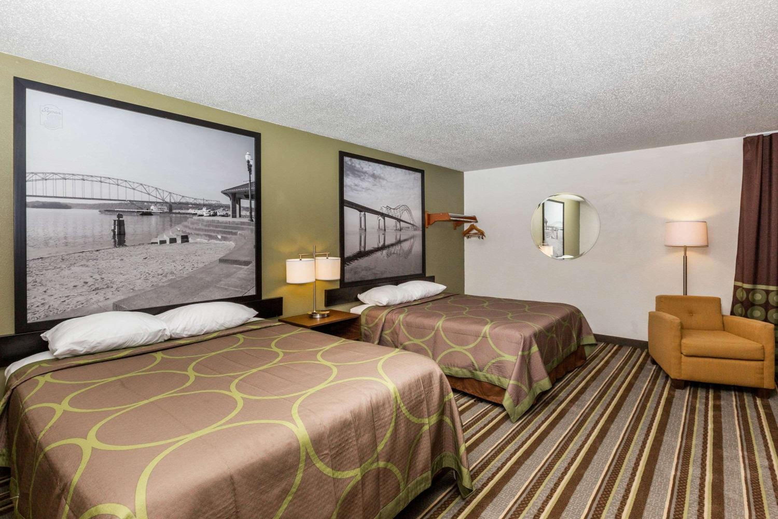 Deluxe Double Room with Two Double Beds - Non-Smoking - Photo 3
