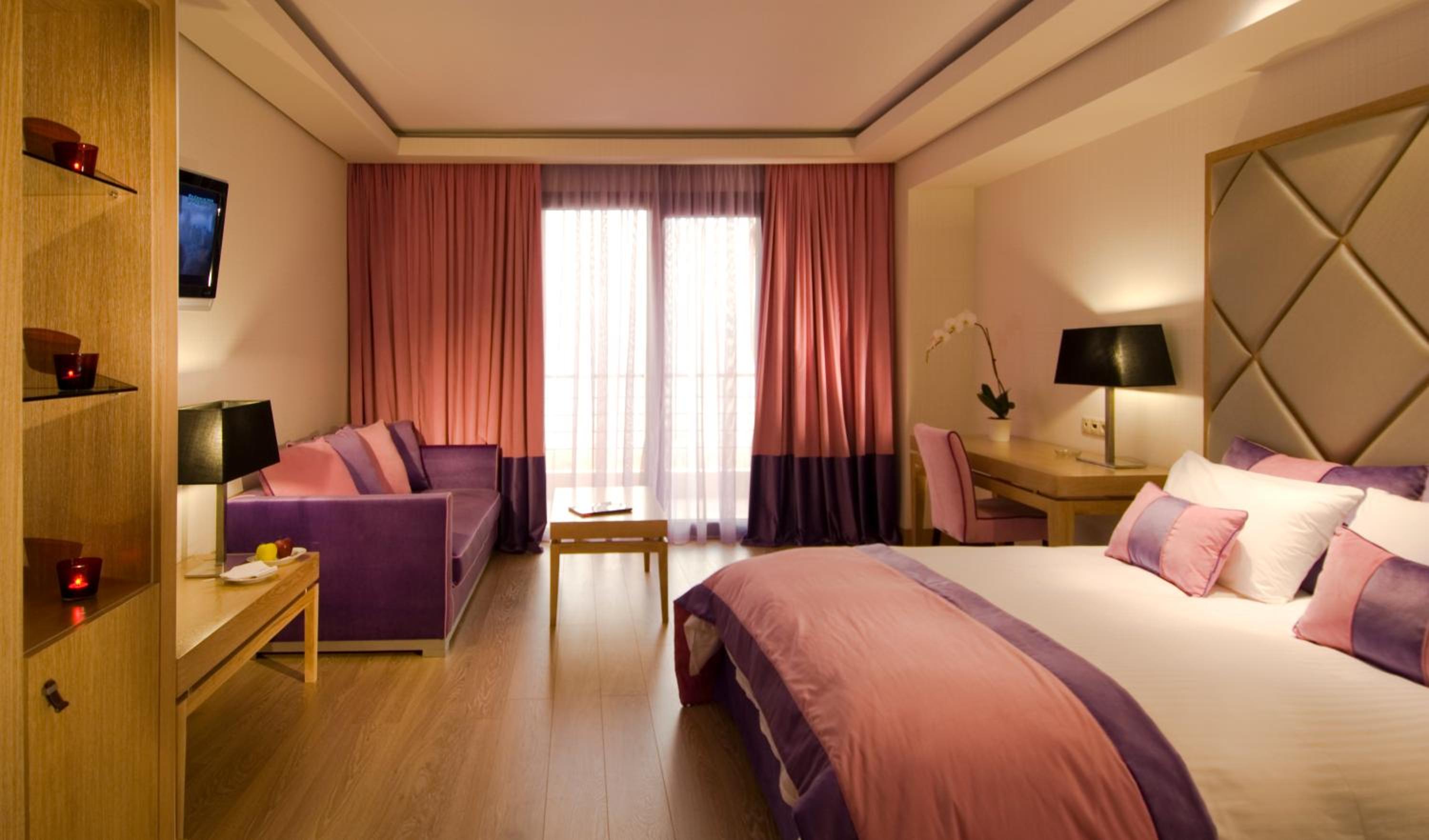Luxury Suite with Lake View photo 1