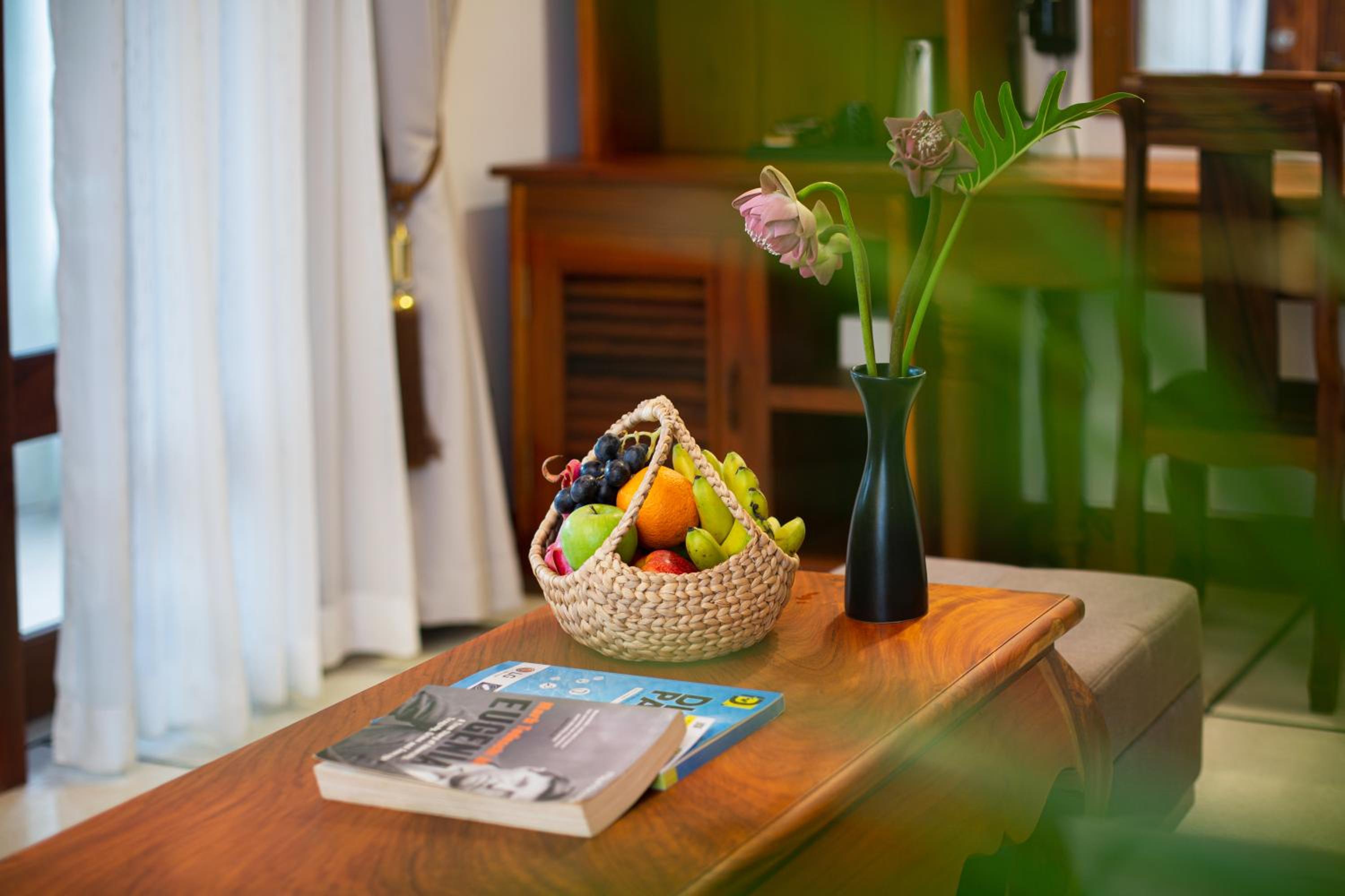 Suite with Pool Access - Photo 9