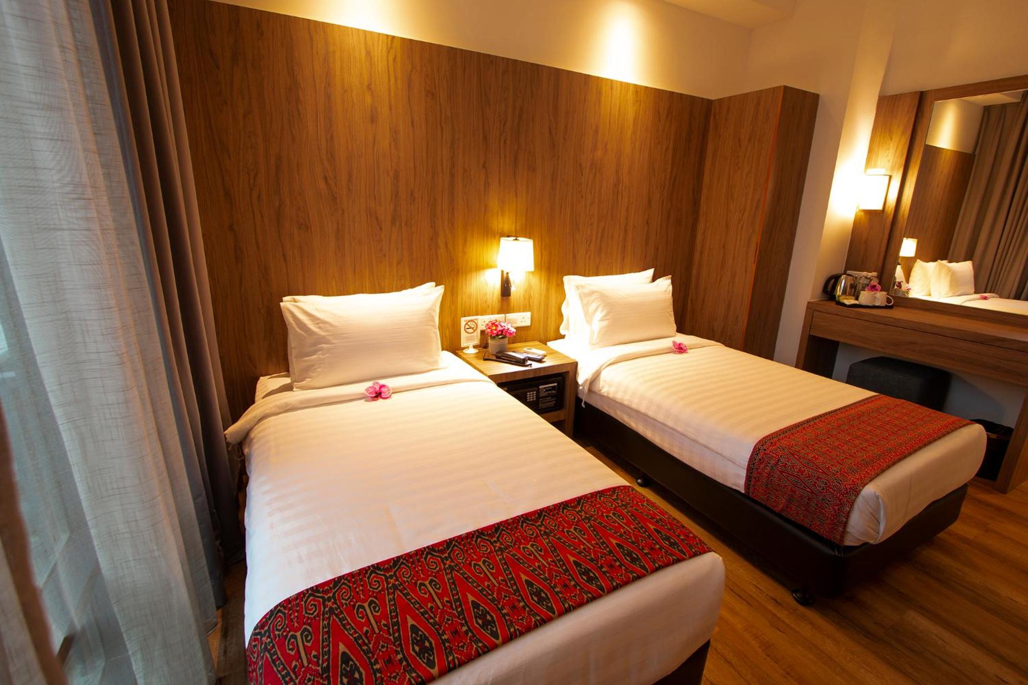 Twin Room with City View photo 2