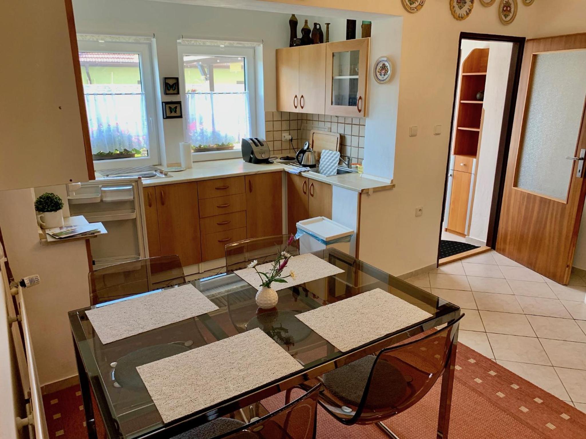 One-Bedroom Apartment - Photo 4