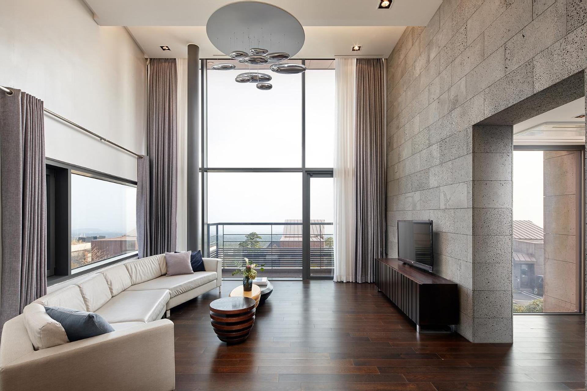 Jongho Lee - 74 Type (4 Rooms) - Photo 1