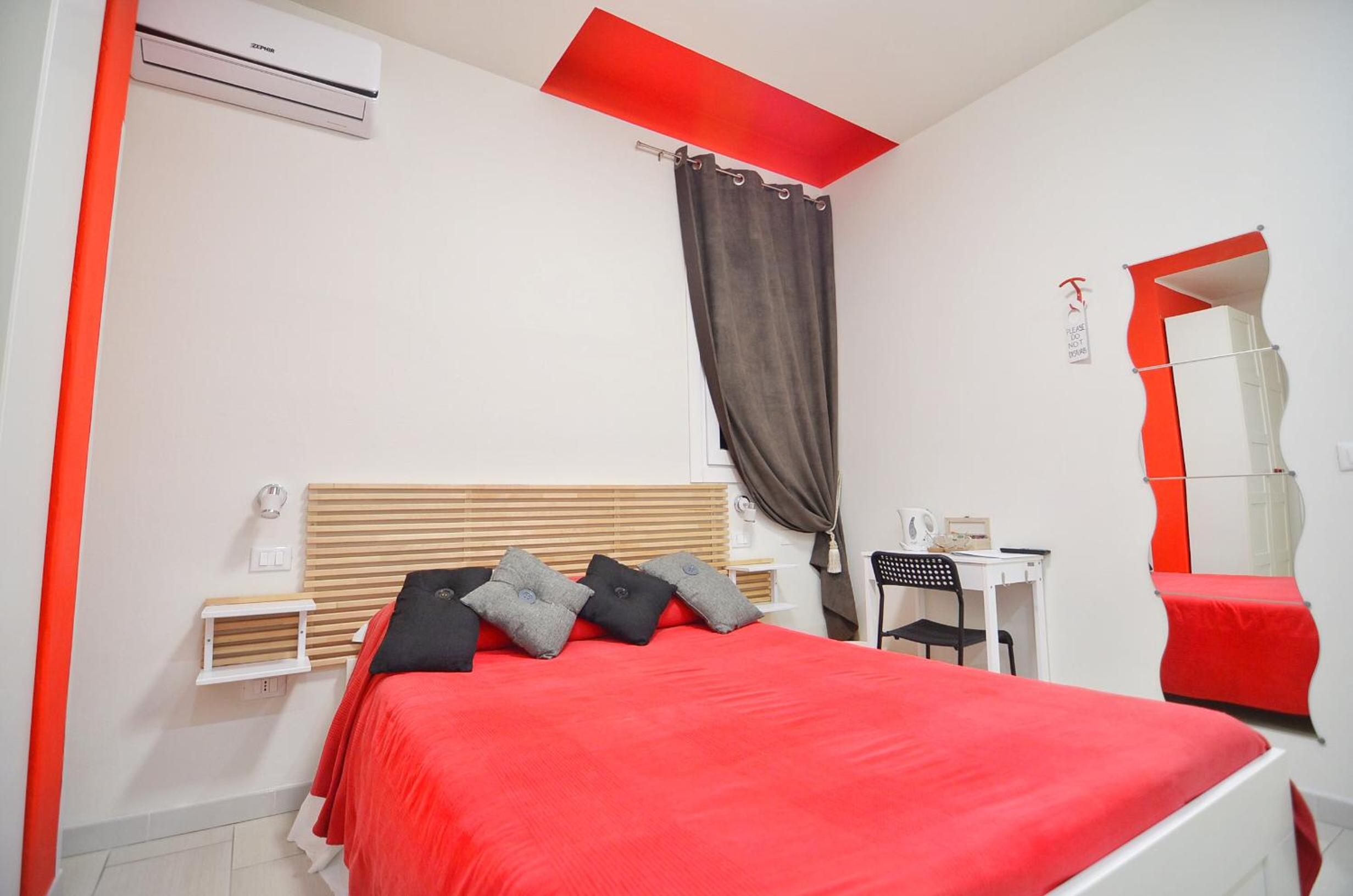 Basic Double Room photo 3