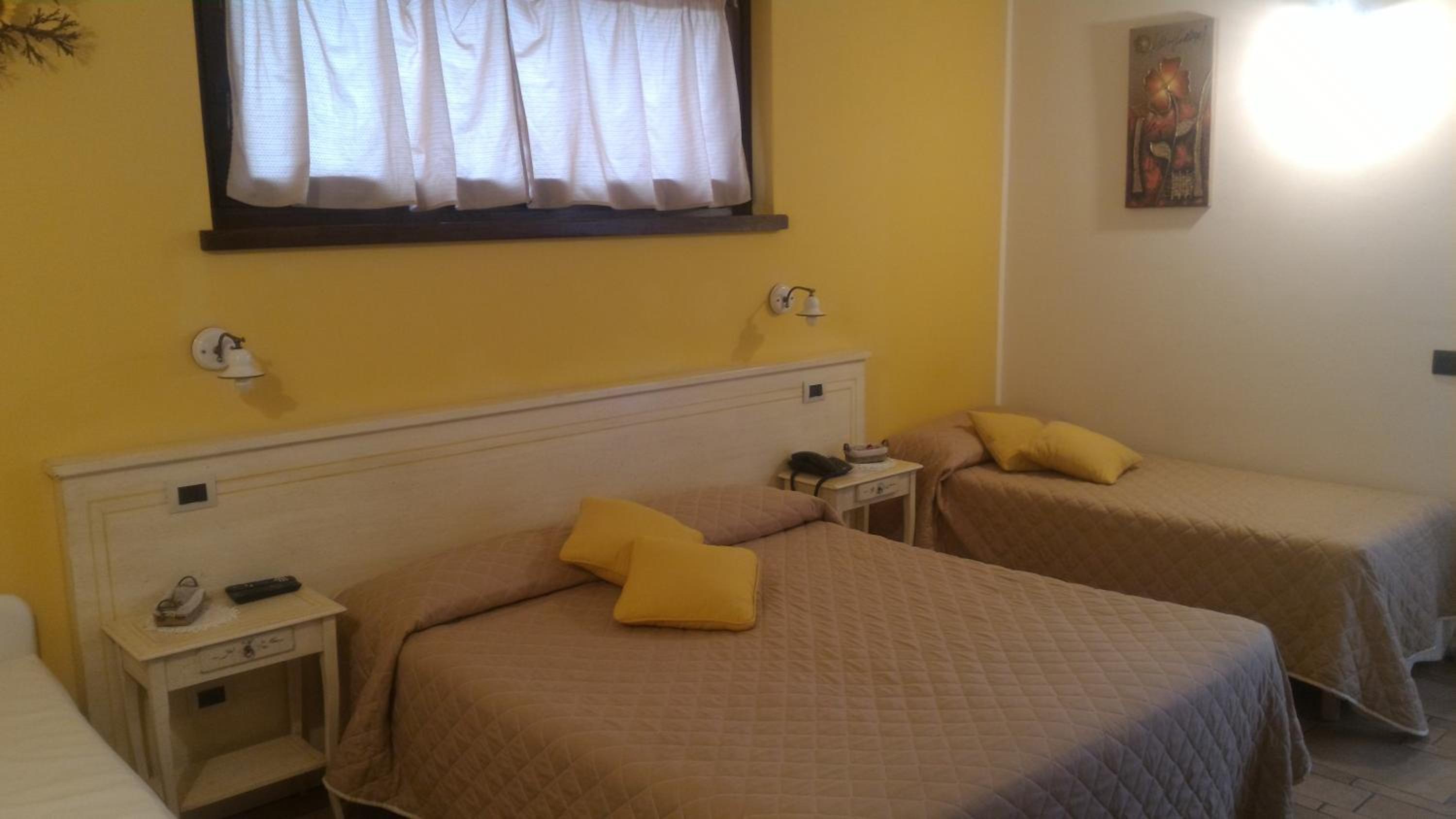 Triple Room - Photo 5