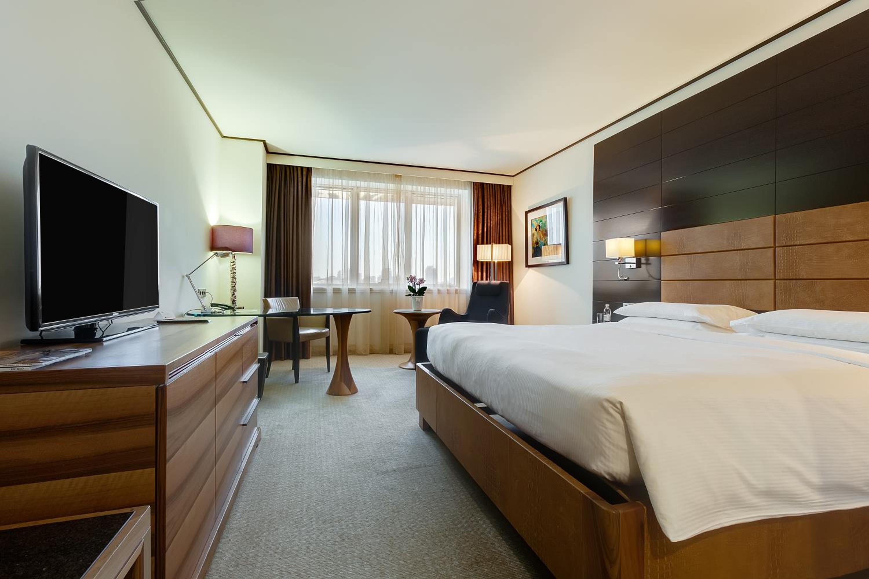 King Room - Club Access - Photo 1