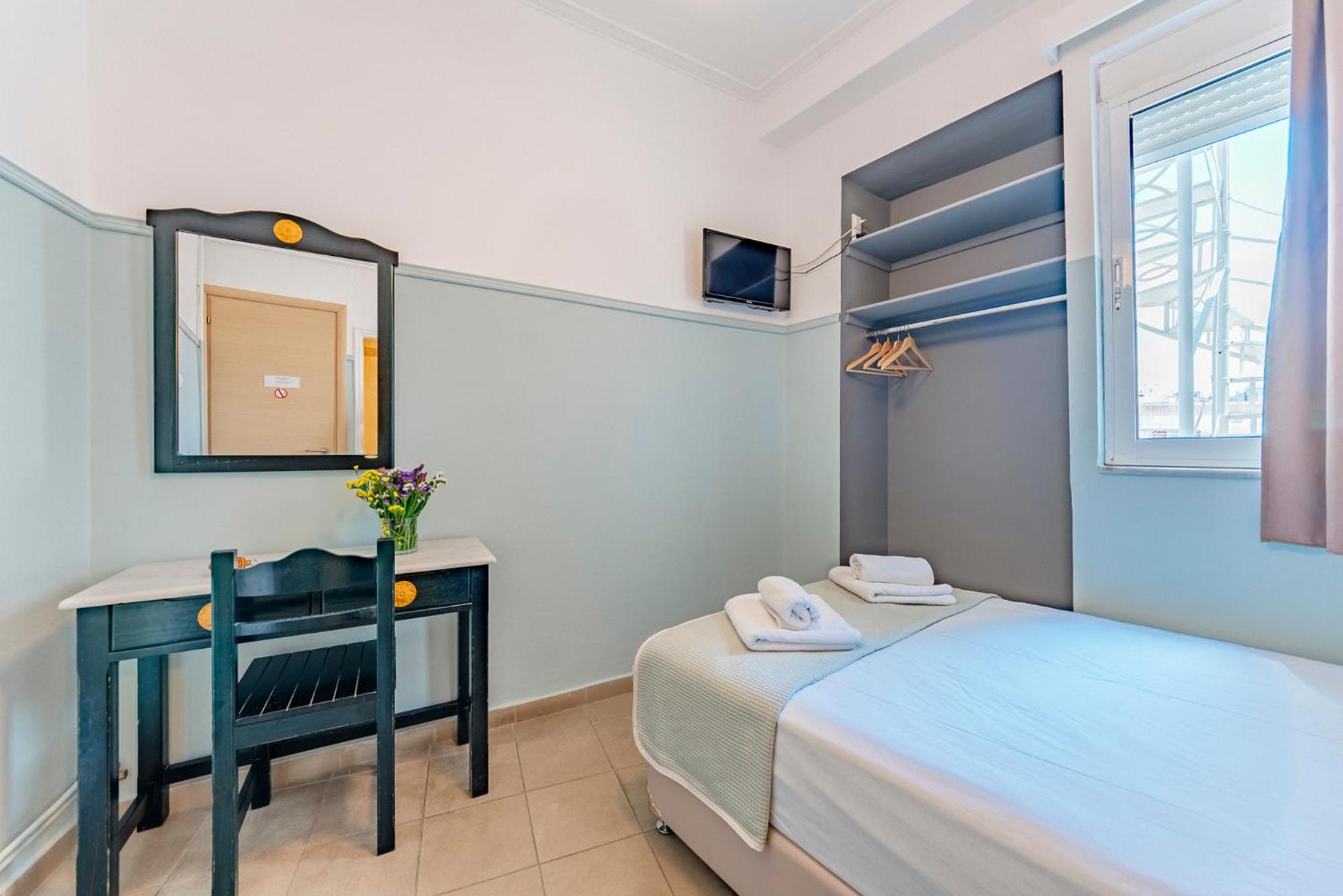 Single Room photo 3