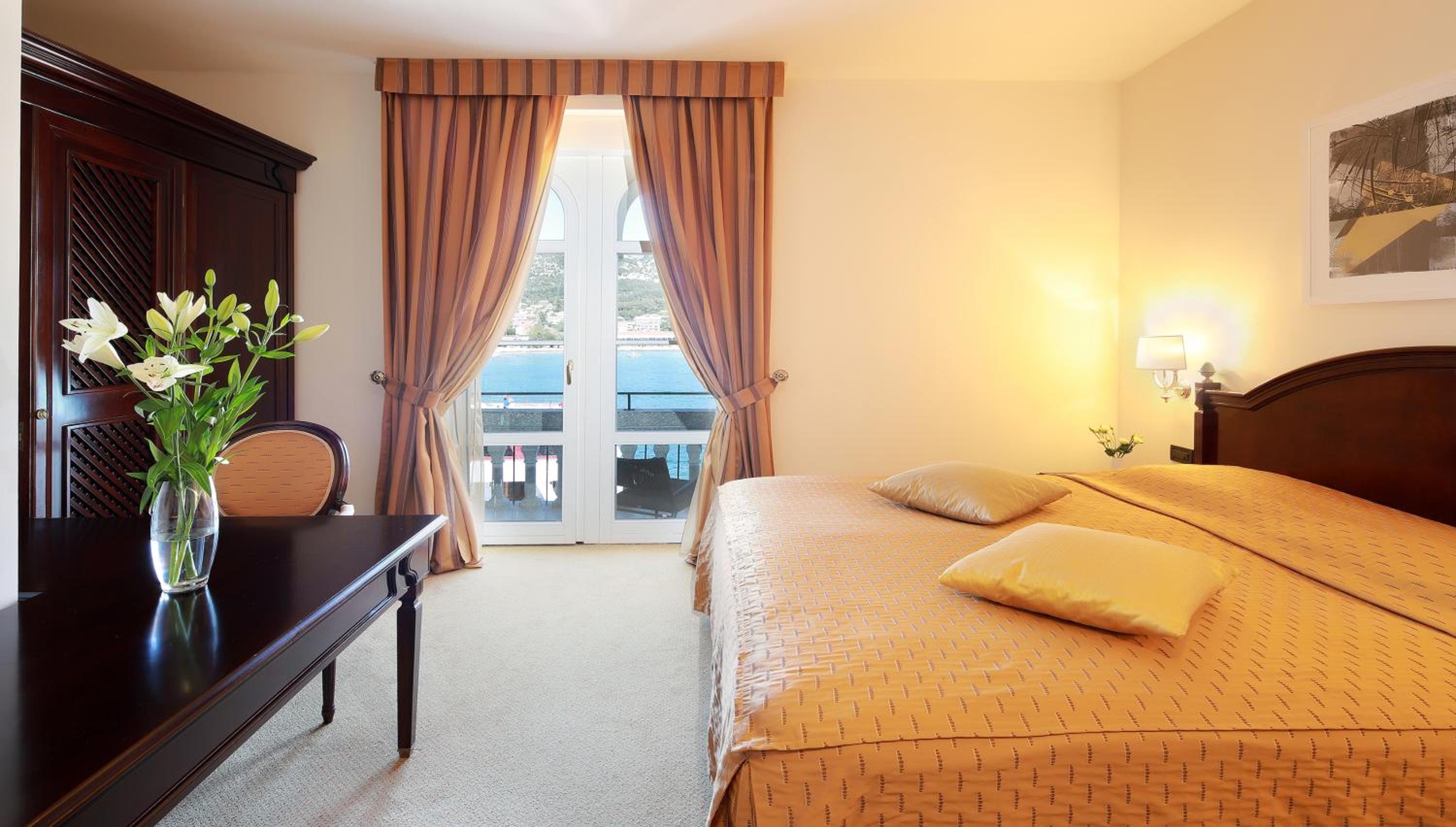 Superior Double Room with Sea View and Balcony - Photo 10