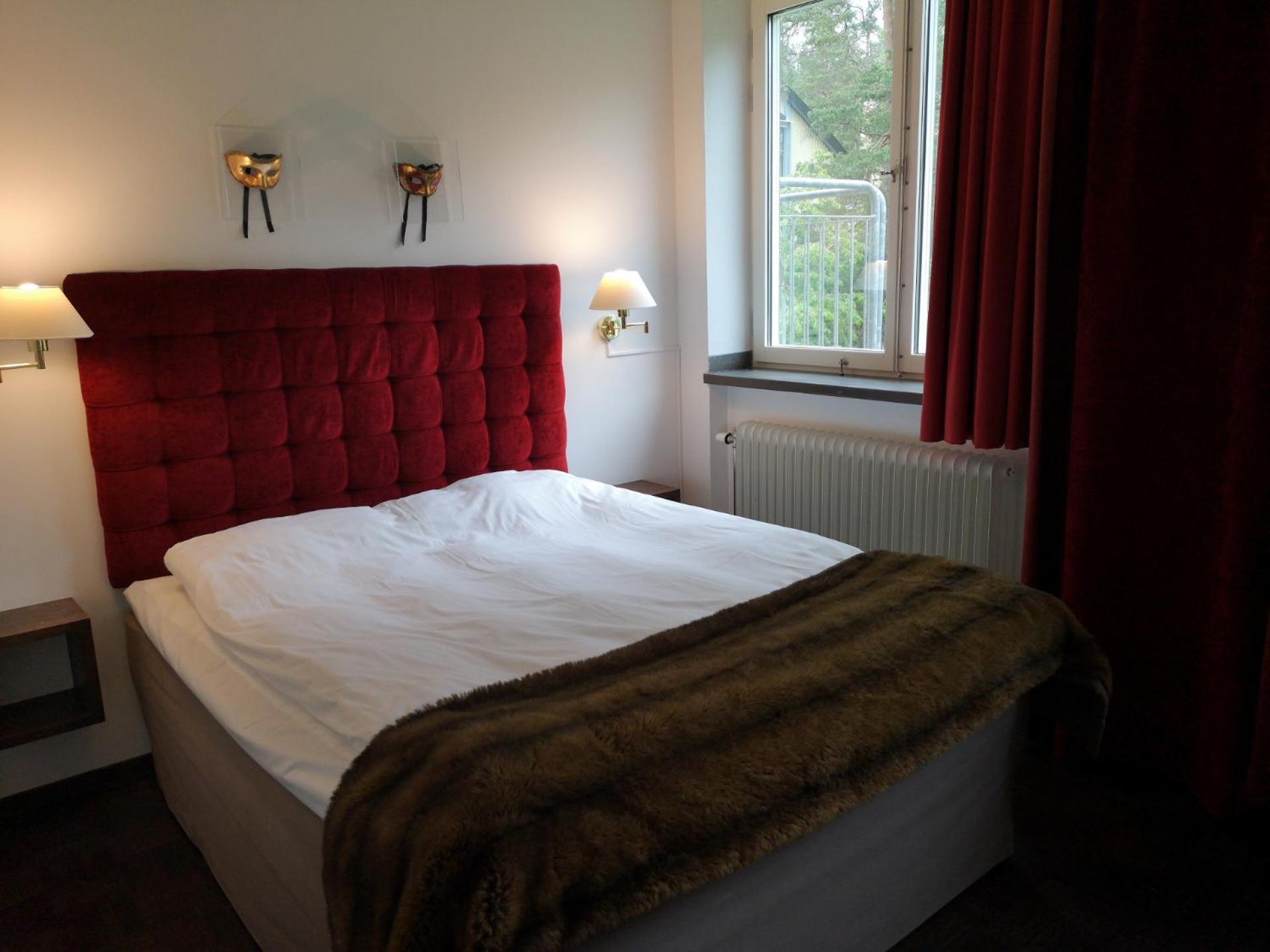 Double or Twin Room - Photo 3