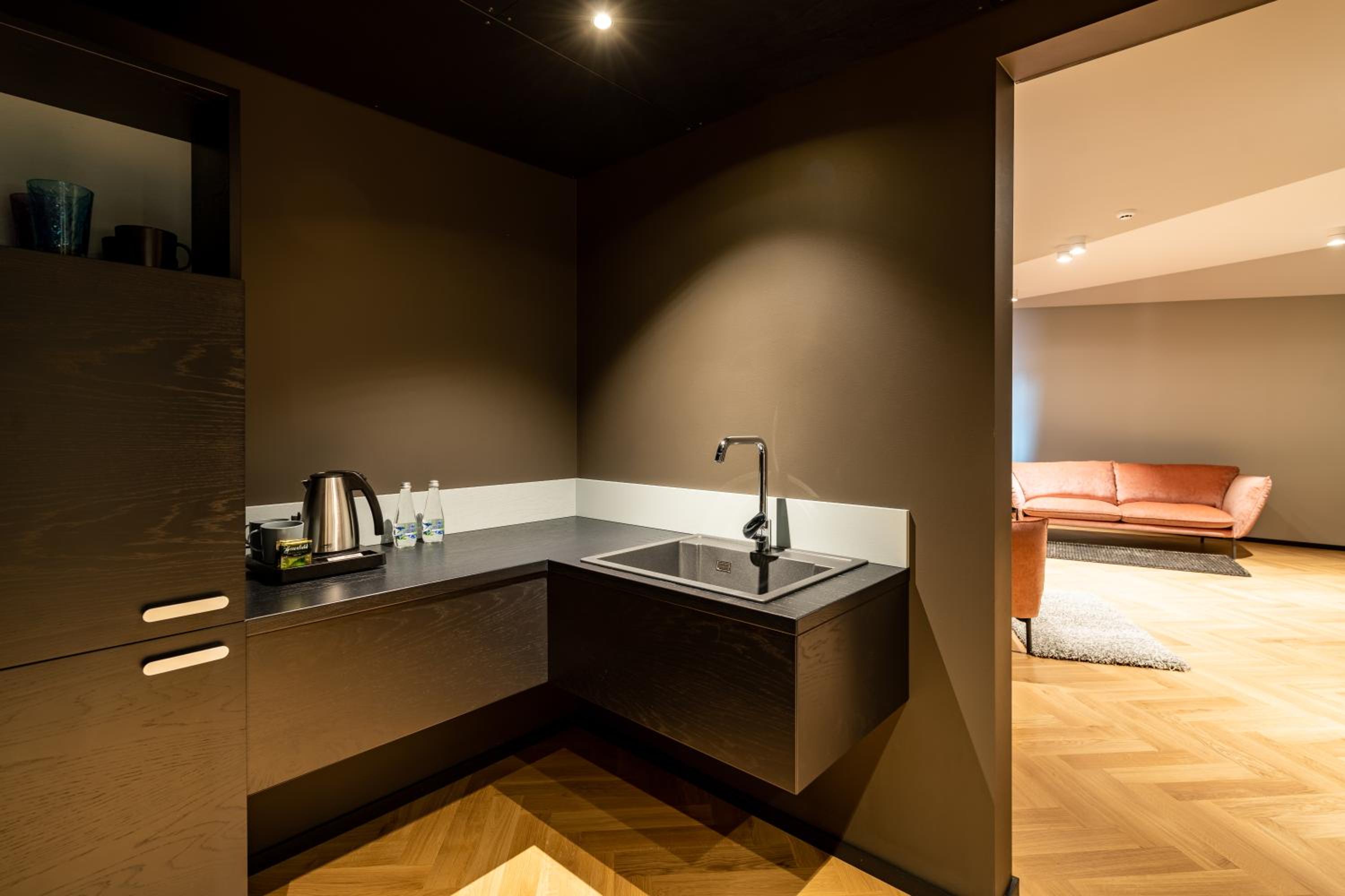 King Suite - Photo 6