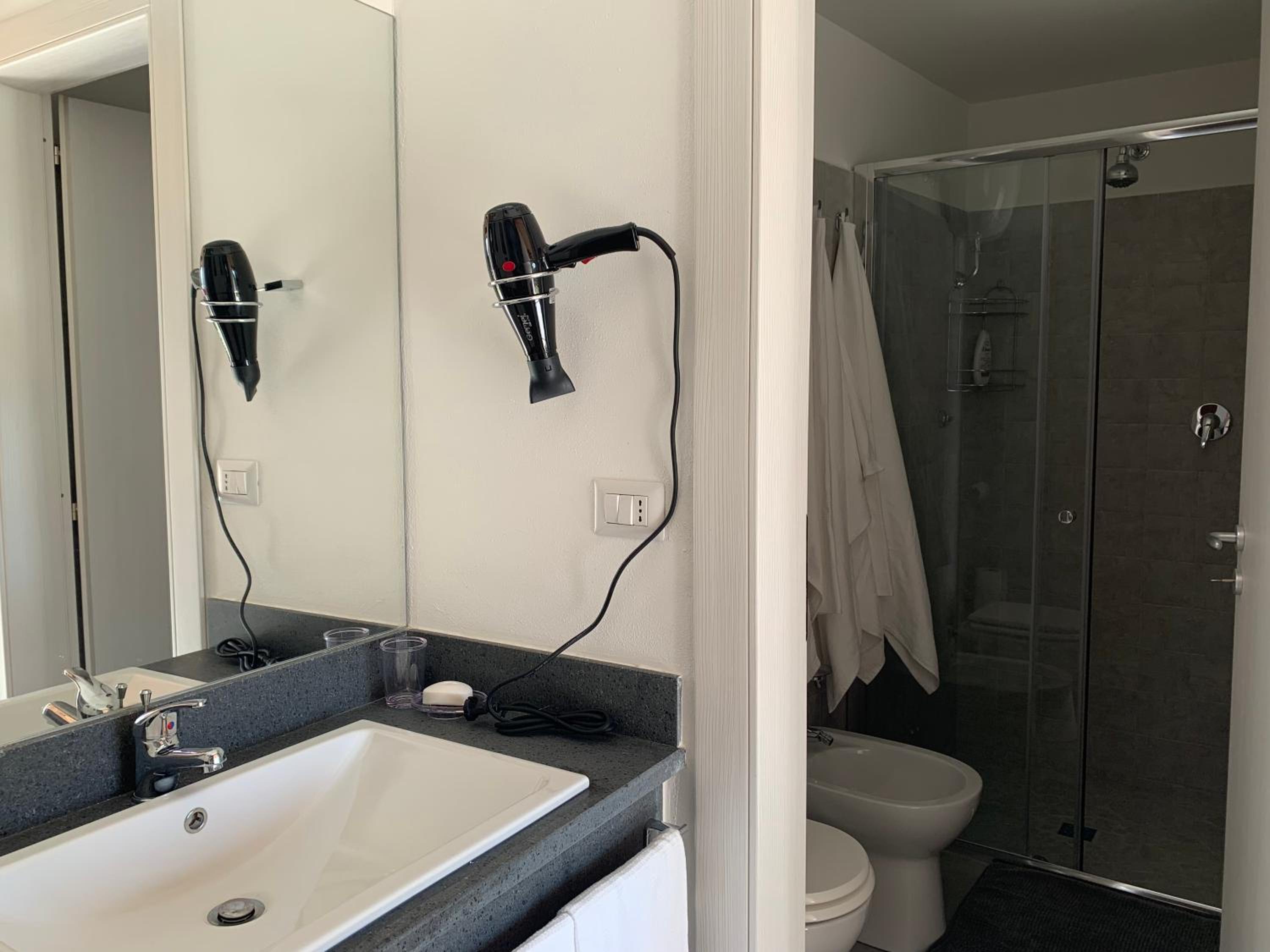One-Bedroom House photo 2