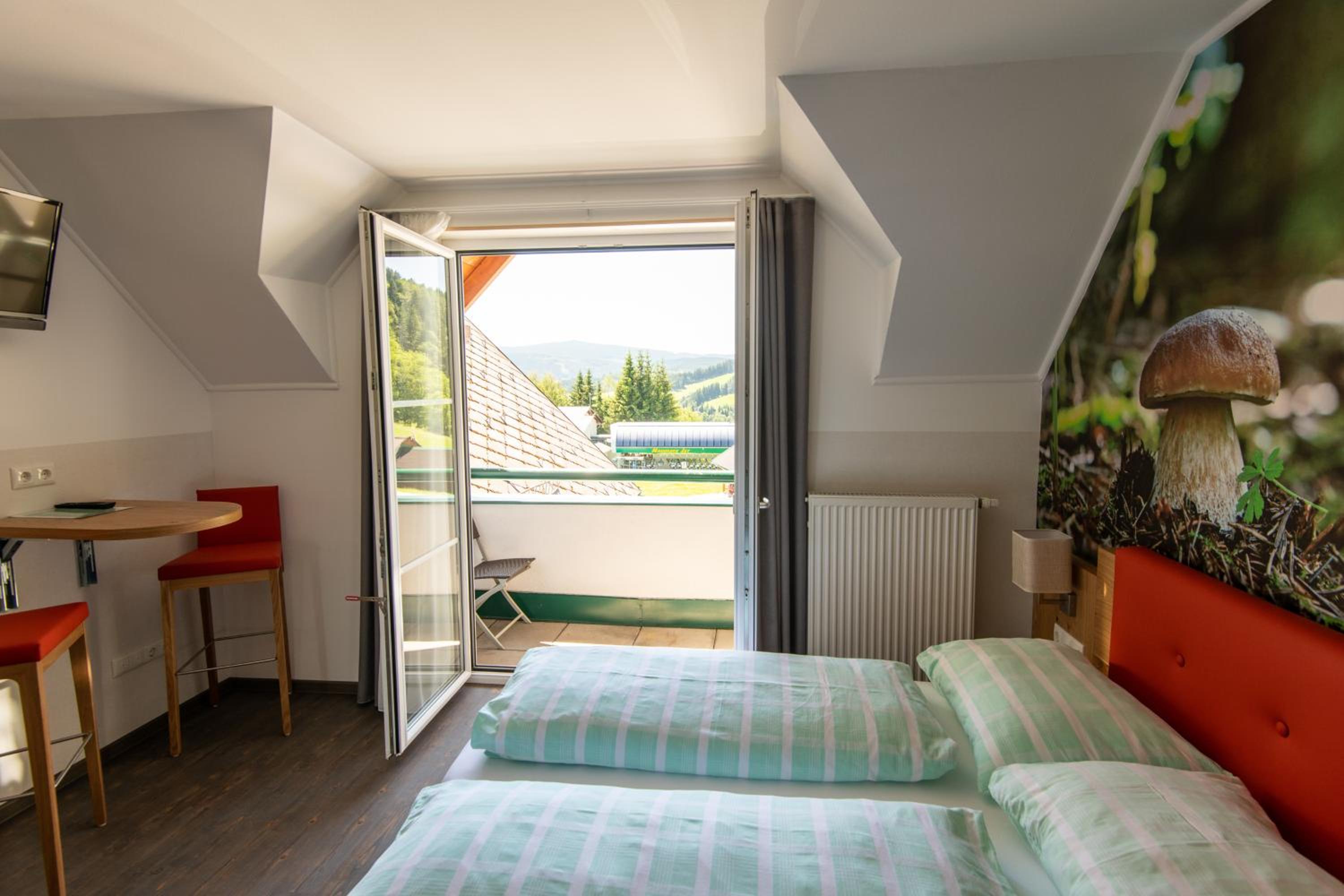 Double Room with Balcony photo 2