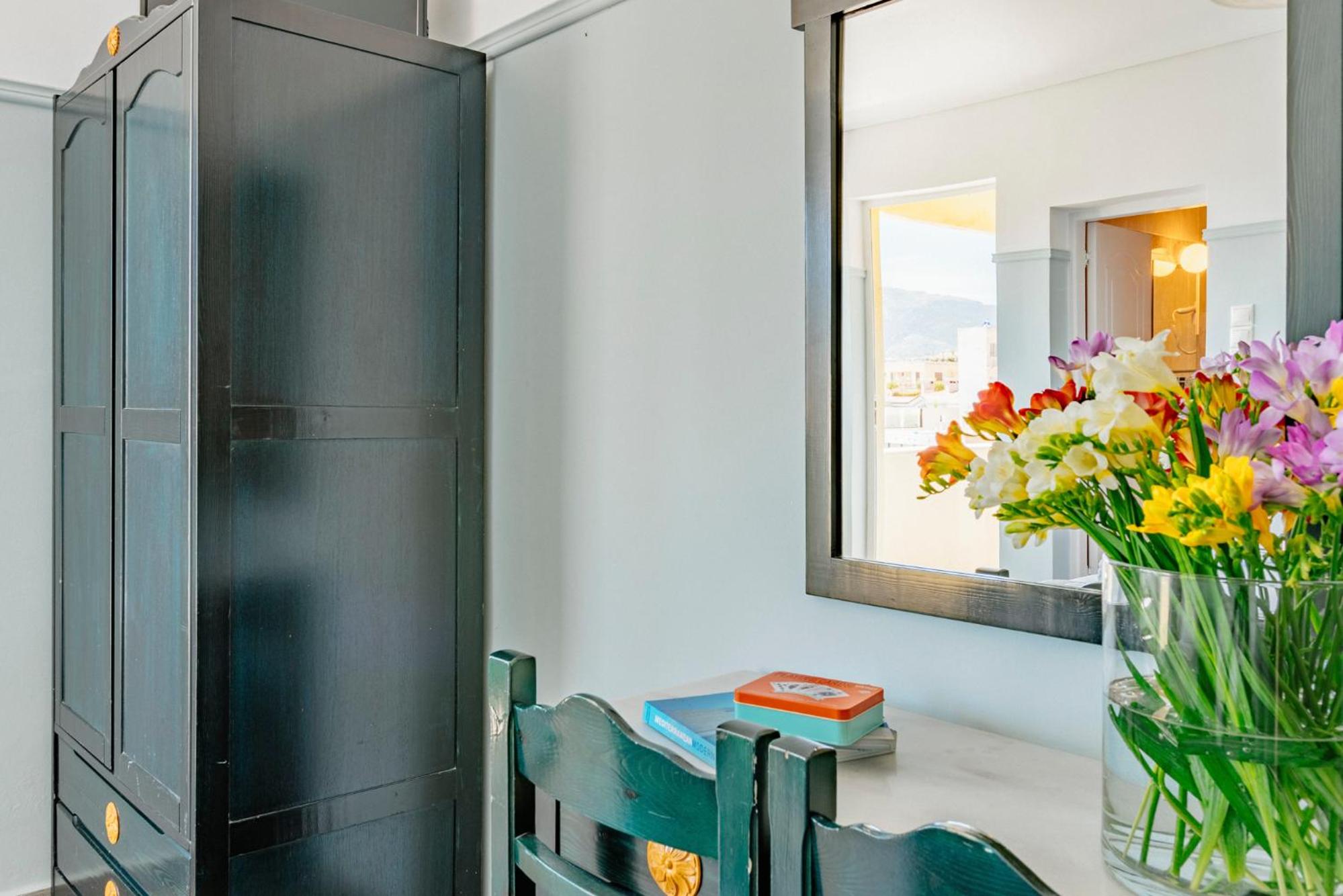 Twin Room with Balcony photo 3