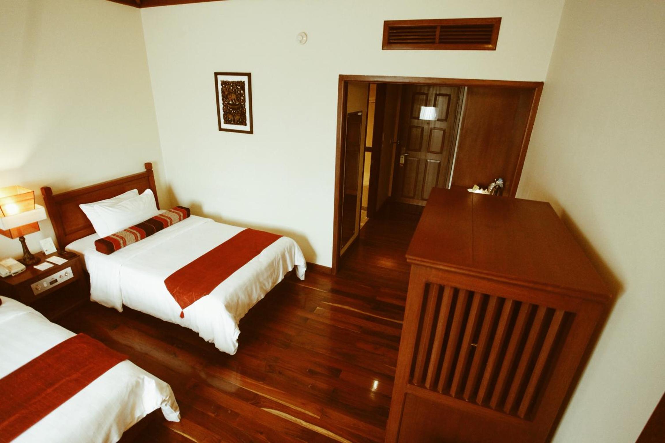 Superior Twin Room - Free 1way Shuttle to City Center - Photo 5