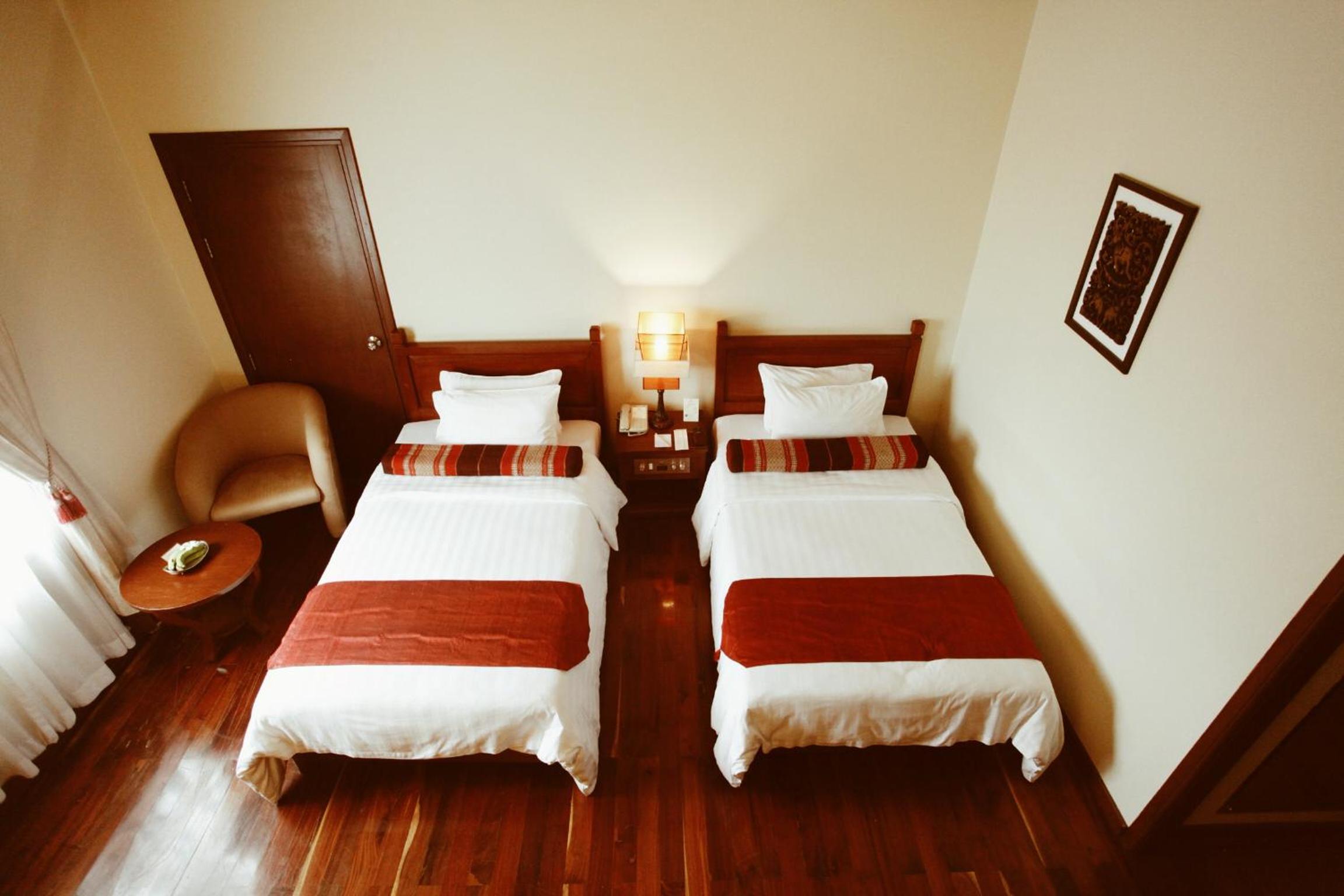 Superior Twin Room - Free 1way Shuttle to City Center - Photo 4