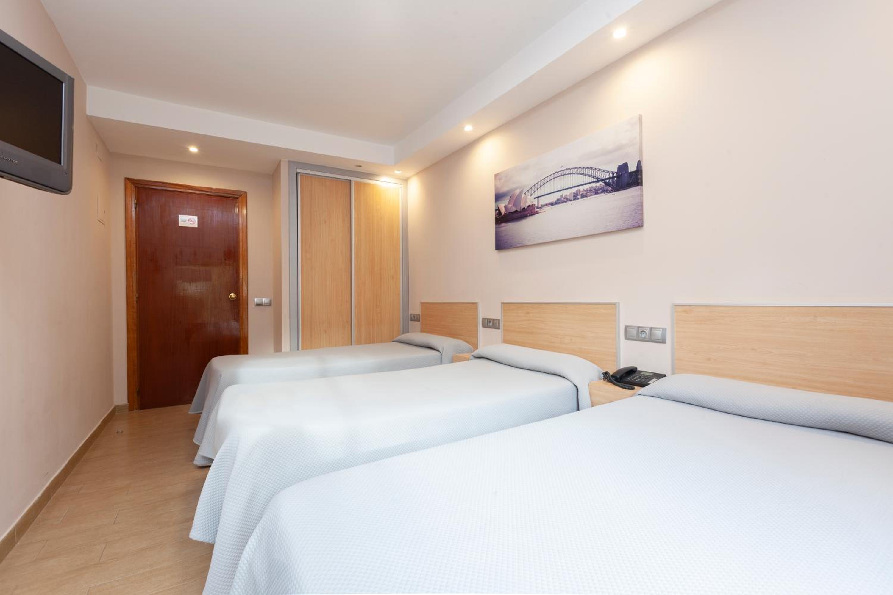 Triple Room photo 2