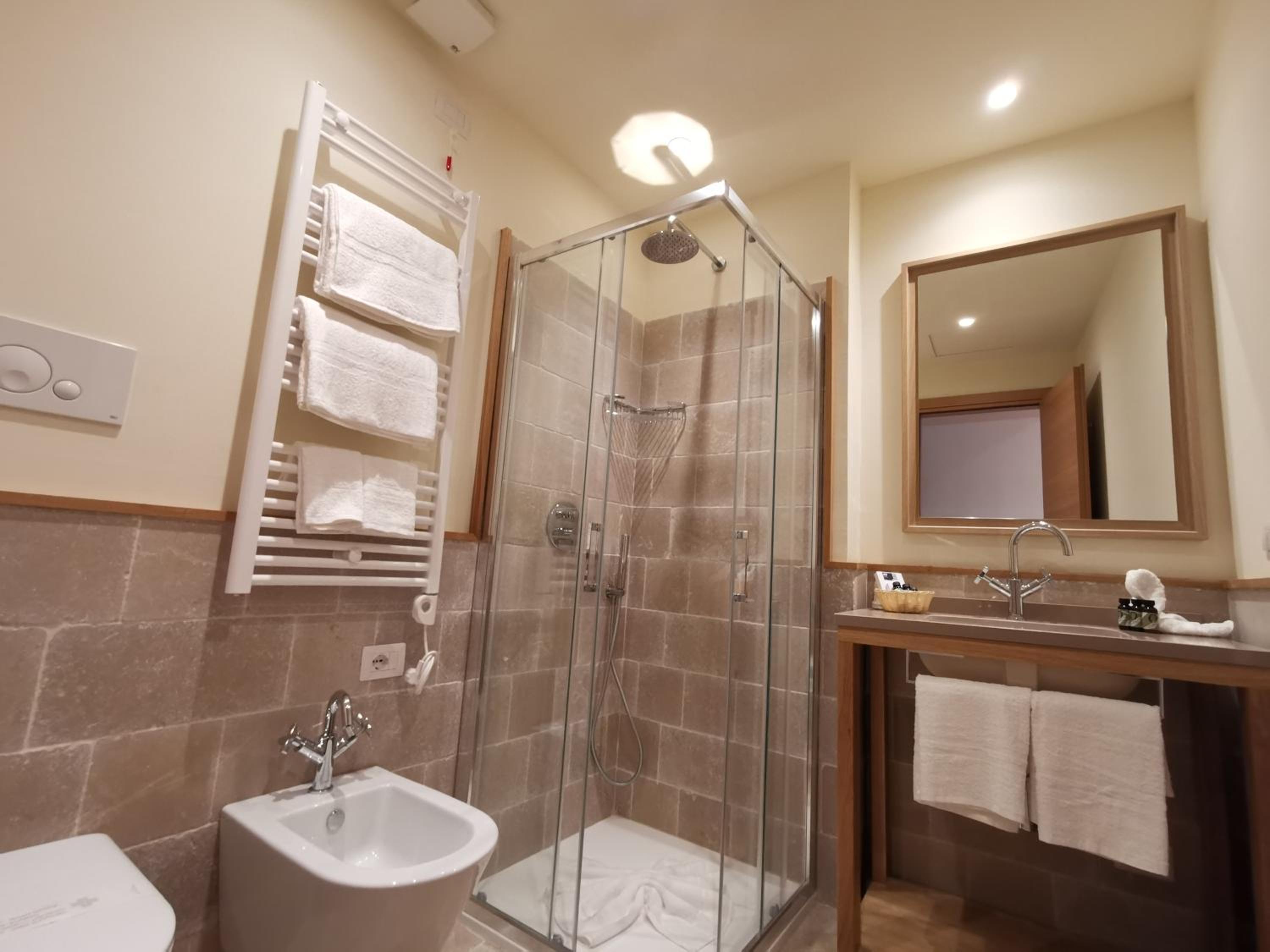 Double Room with Sea View - Photo 8