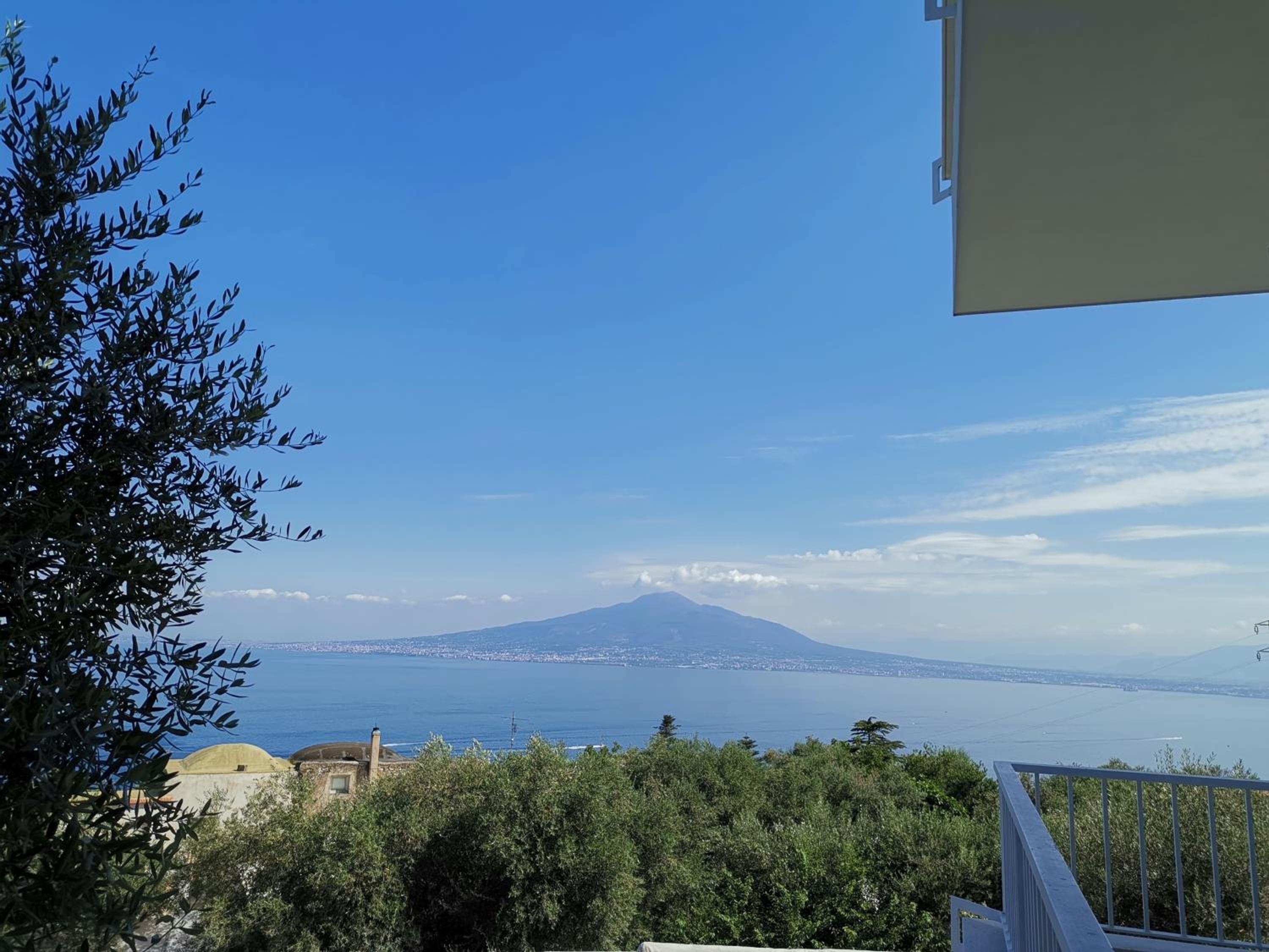 Double Room with Sea View - Photo 3