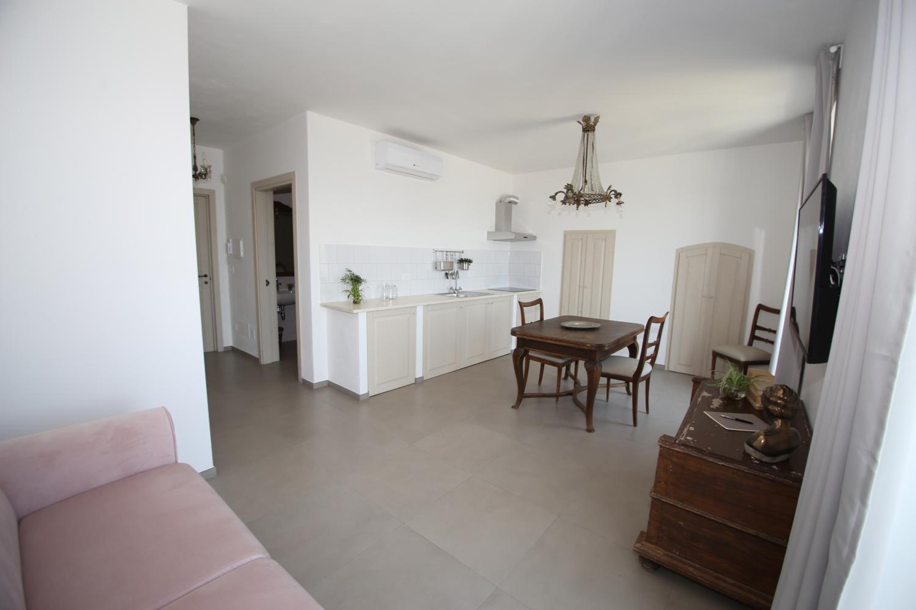 Studio with Sea View - Photo 10