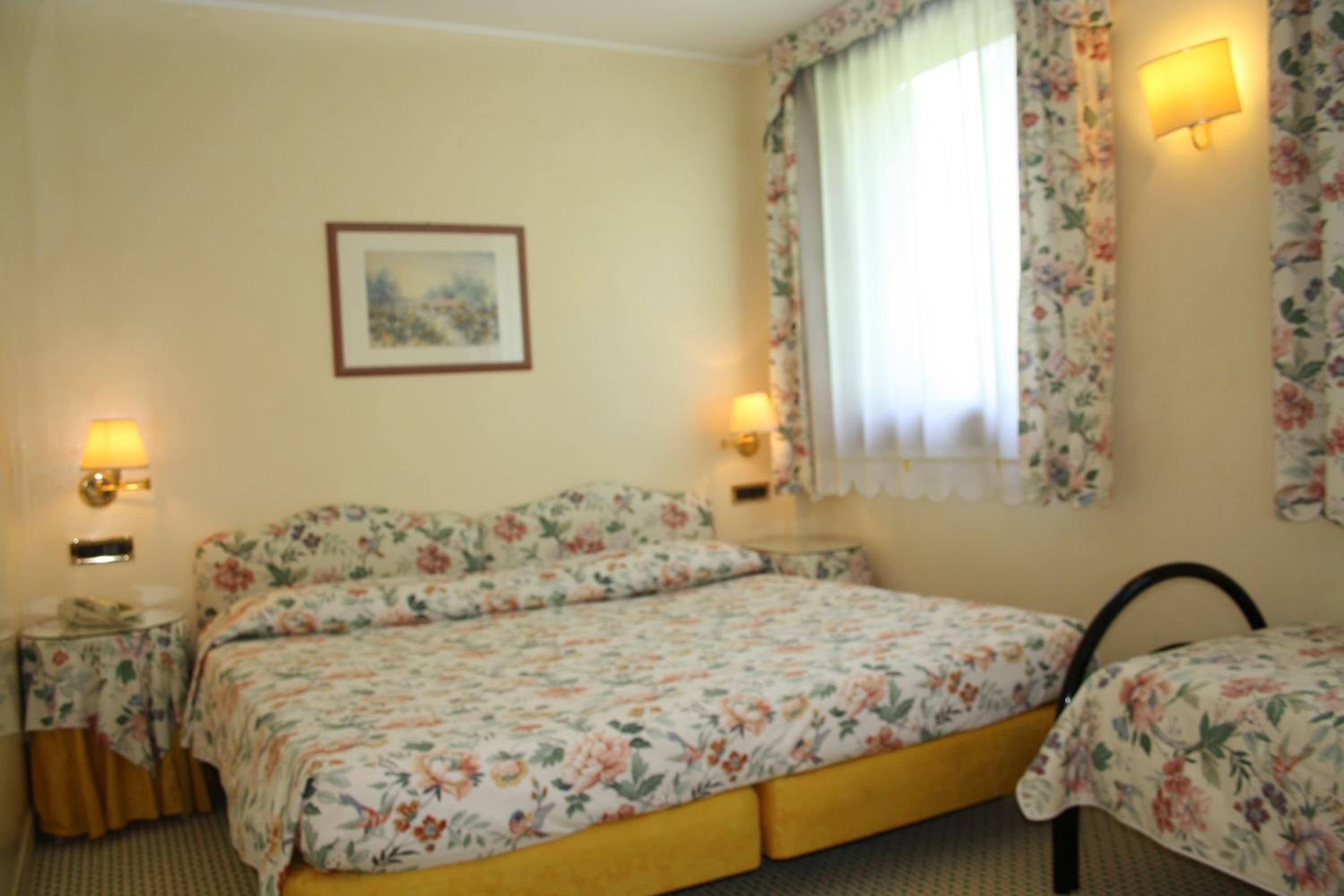 Deluxe Double Room - Photo 5