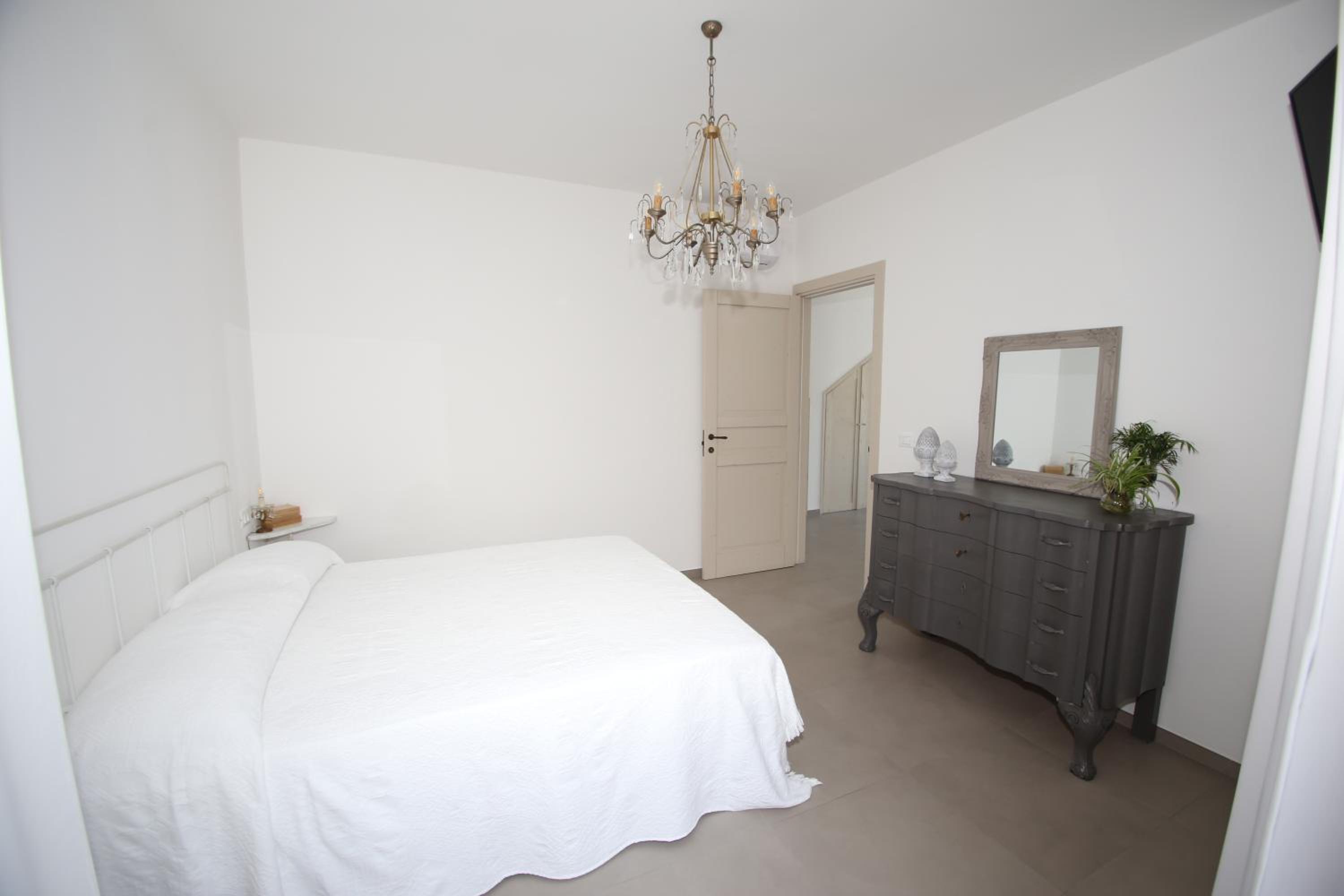 Suite with Terrace - Photo 4