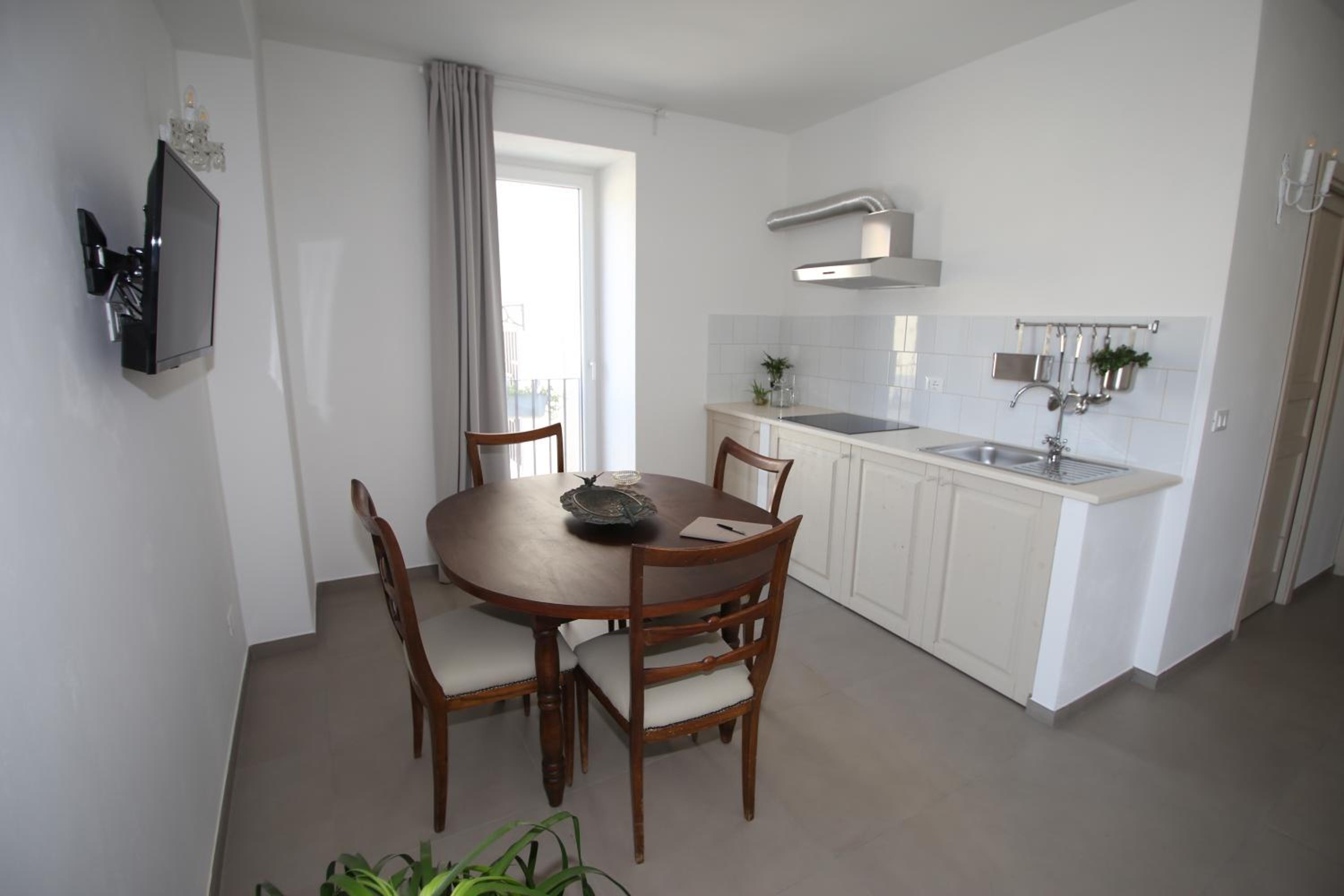 Suite with Terrace - Photo 2