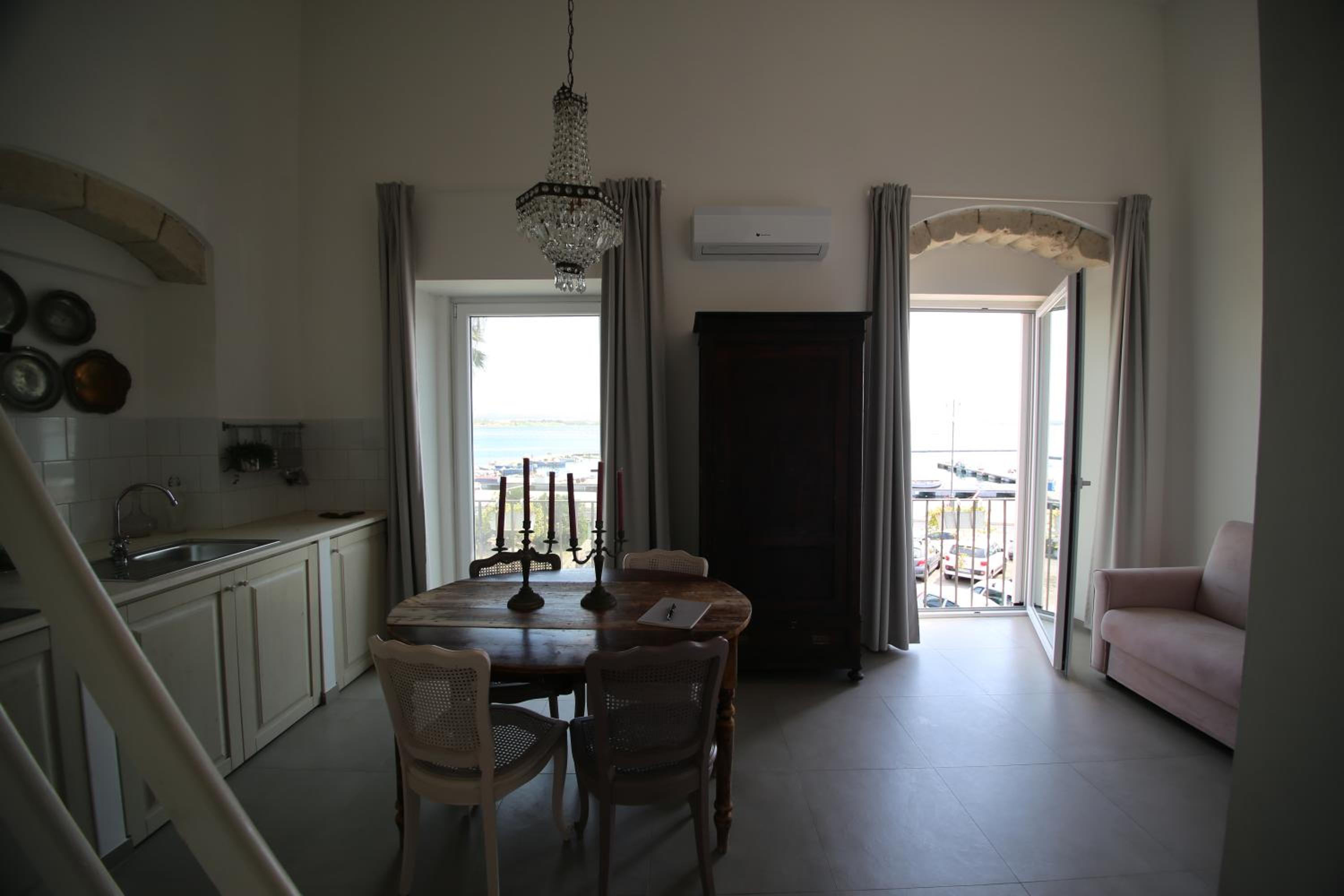 Junior Suite with Sea View - Photo 5
