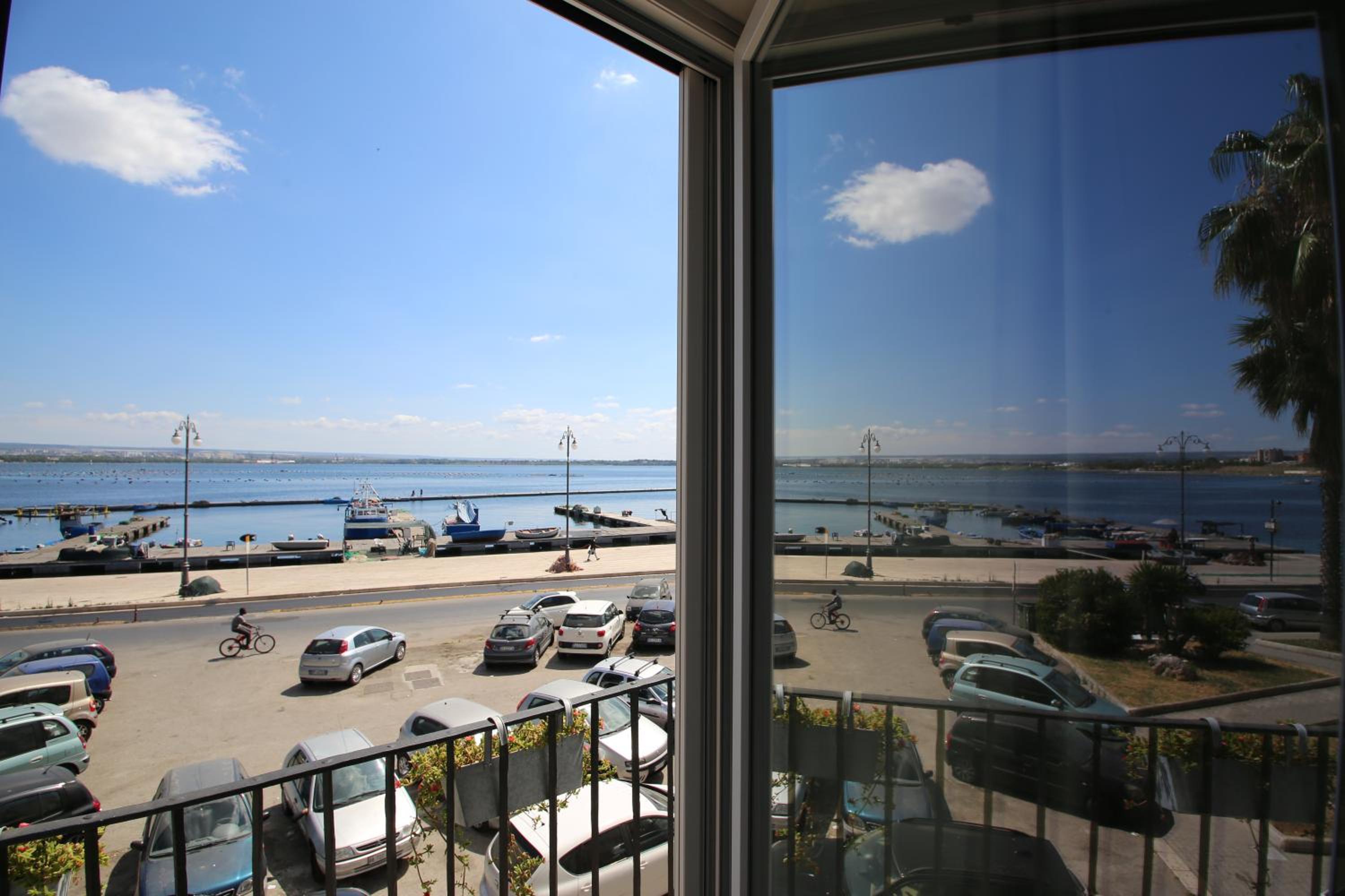 Junior Suite with Sea View - Photo 6