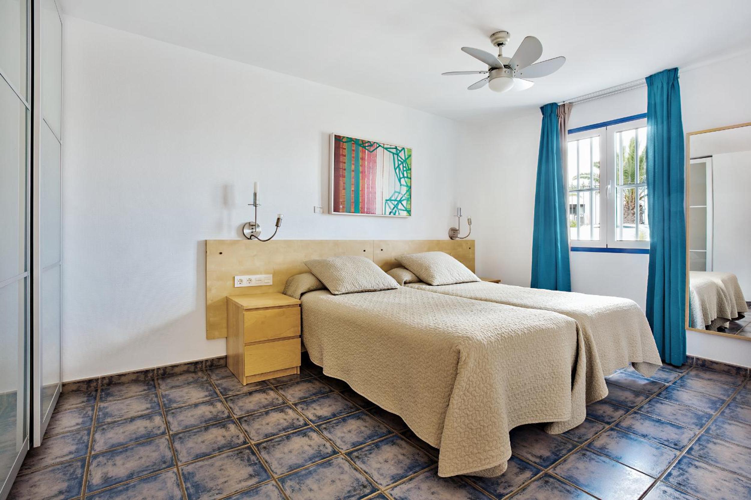 Superior Two-Bedroom Apartment - Disability Access - Photo 14
