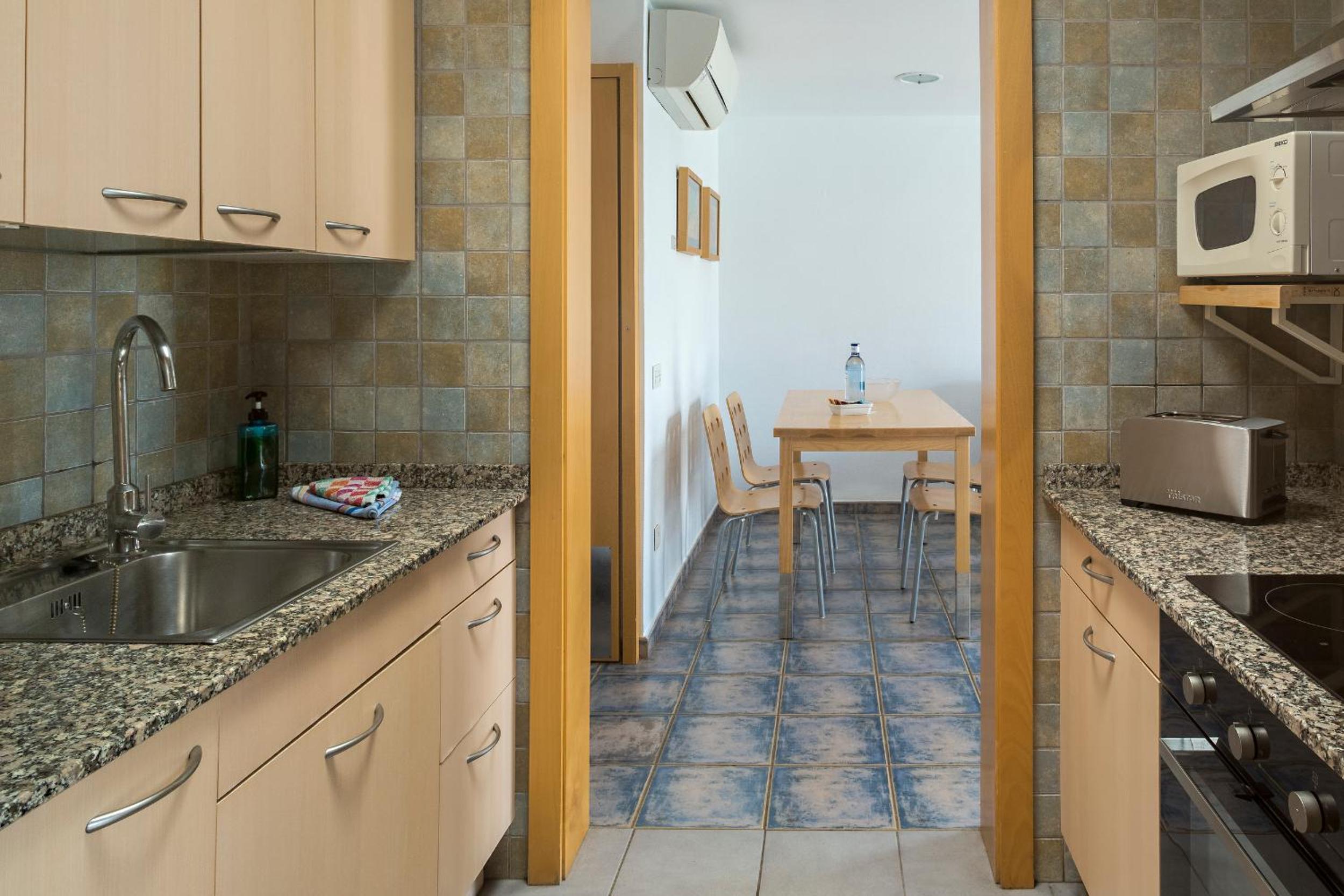 Superior Two-Bedroom Apartment - Disability Access - Photo 11