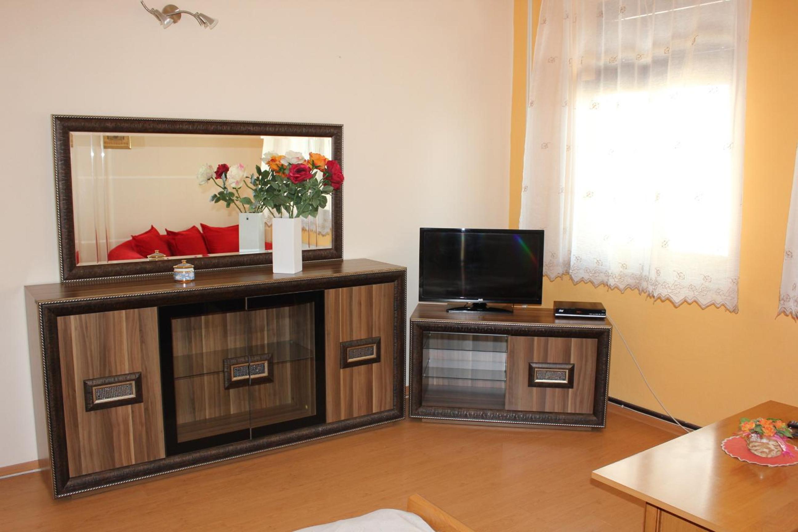 Double or Twin Room photo 3