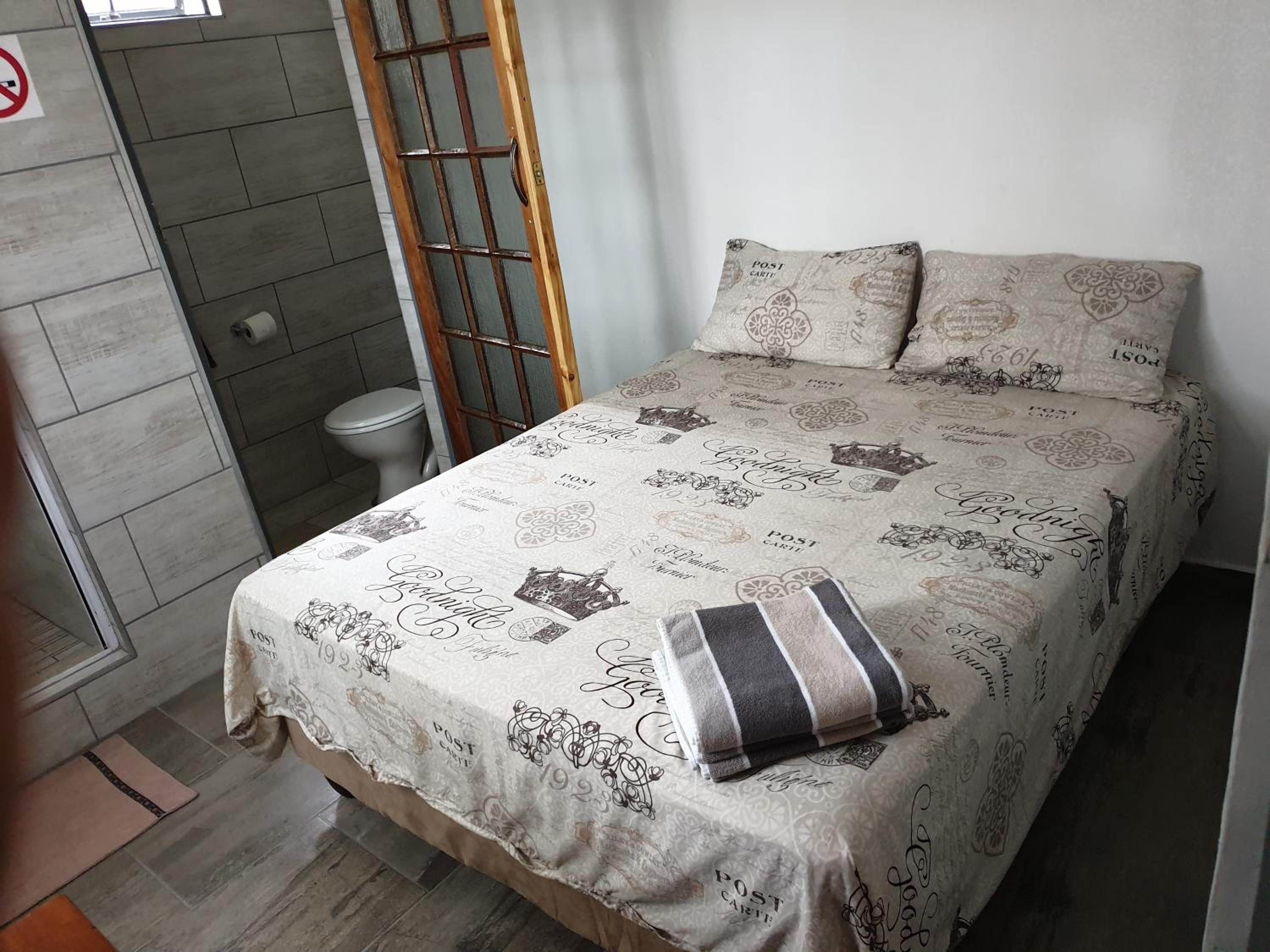 Studio Apartment - Photo 5