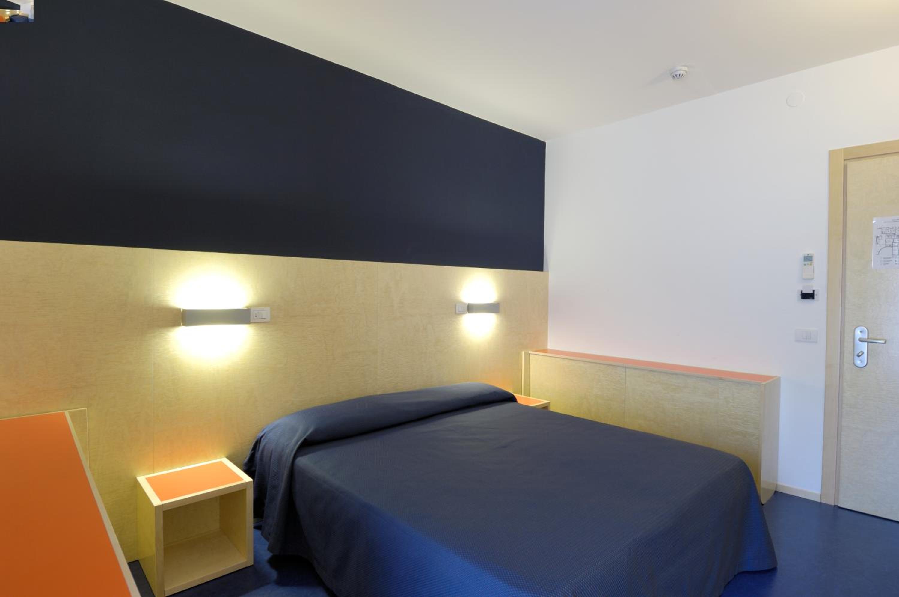 Double Room - Photo 60