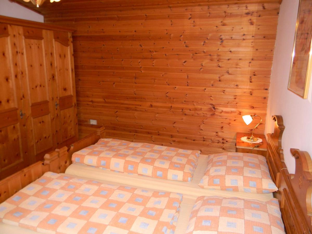 Four-Bedroom House photo 1