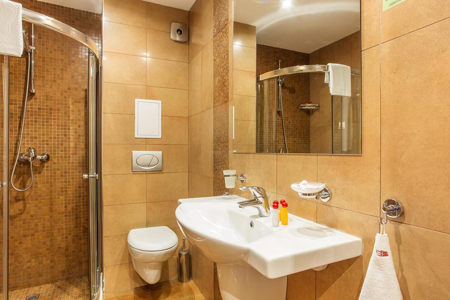 Double Room - Photo 3