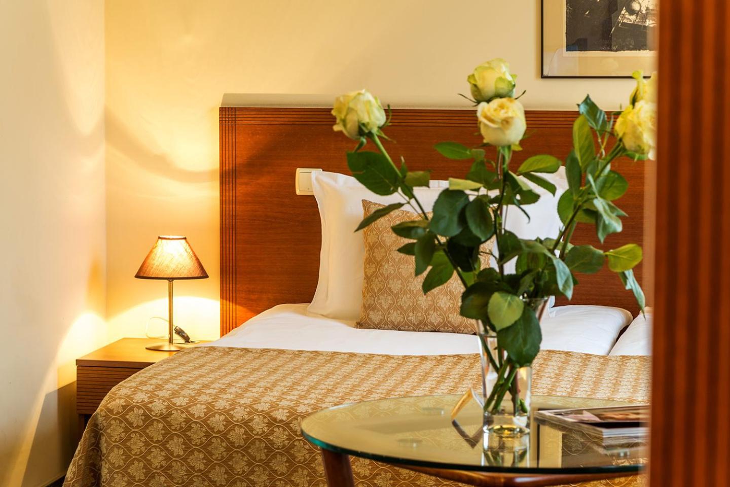 Double Room with Balcony - Photo 4