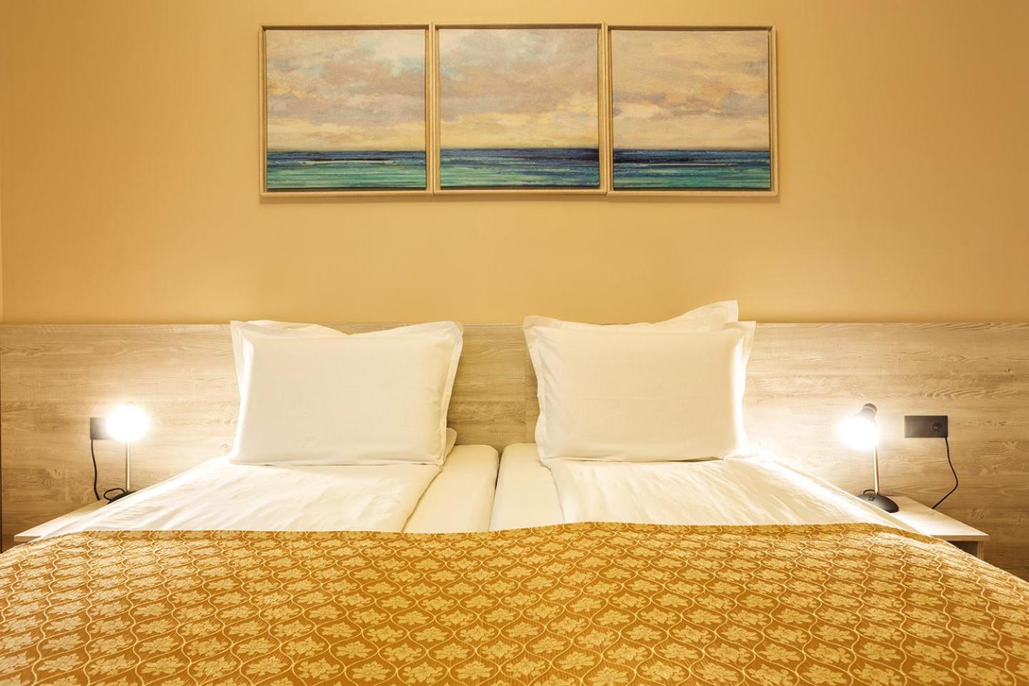 Two-Bedroom Apartment - Photo 19