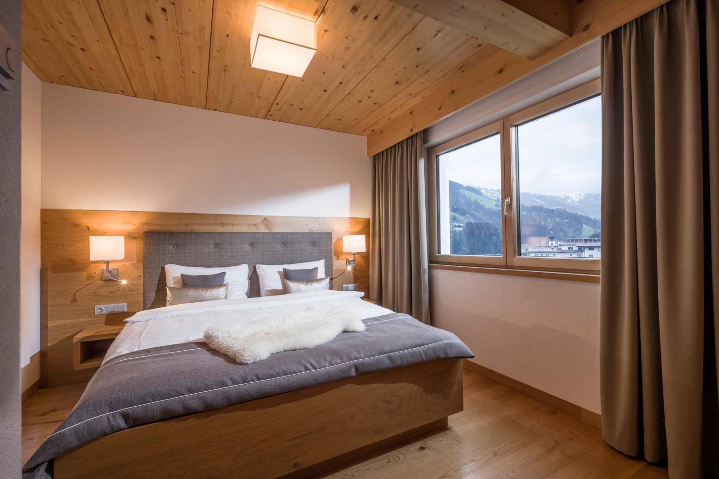 Apartment with Mountain View photo 1