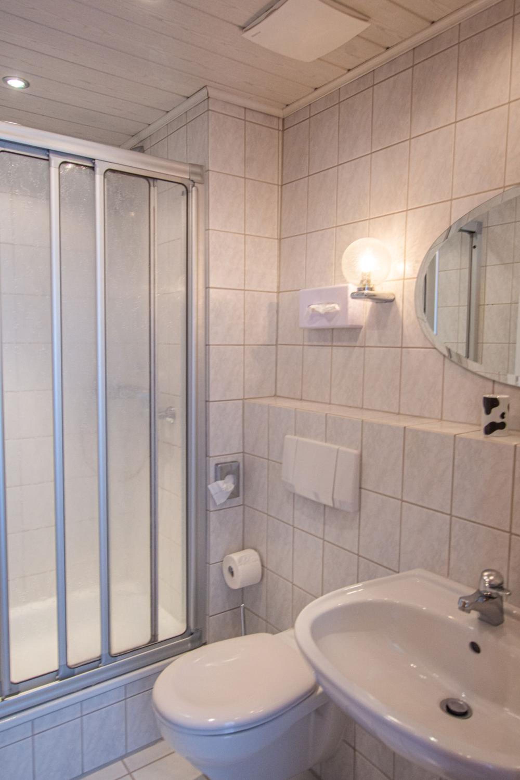 Double Room with Private Bathroom photo 2