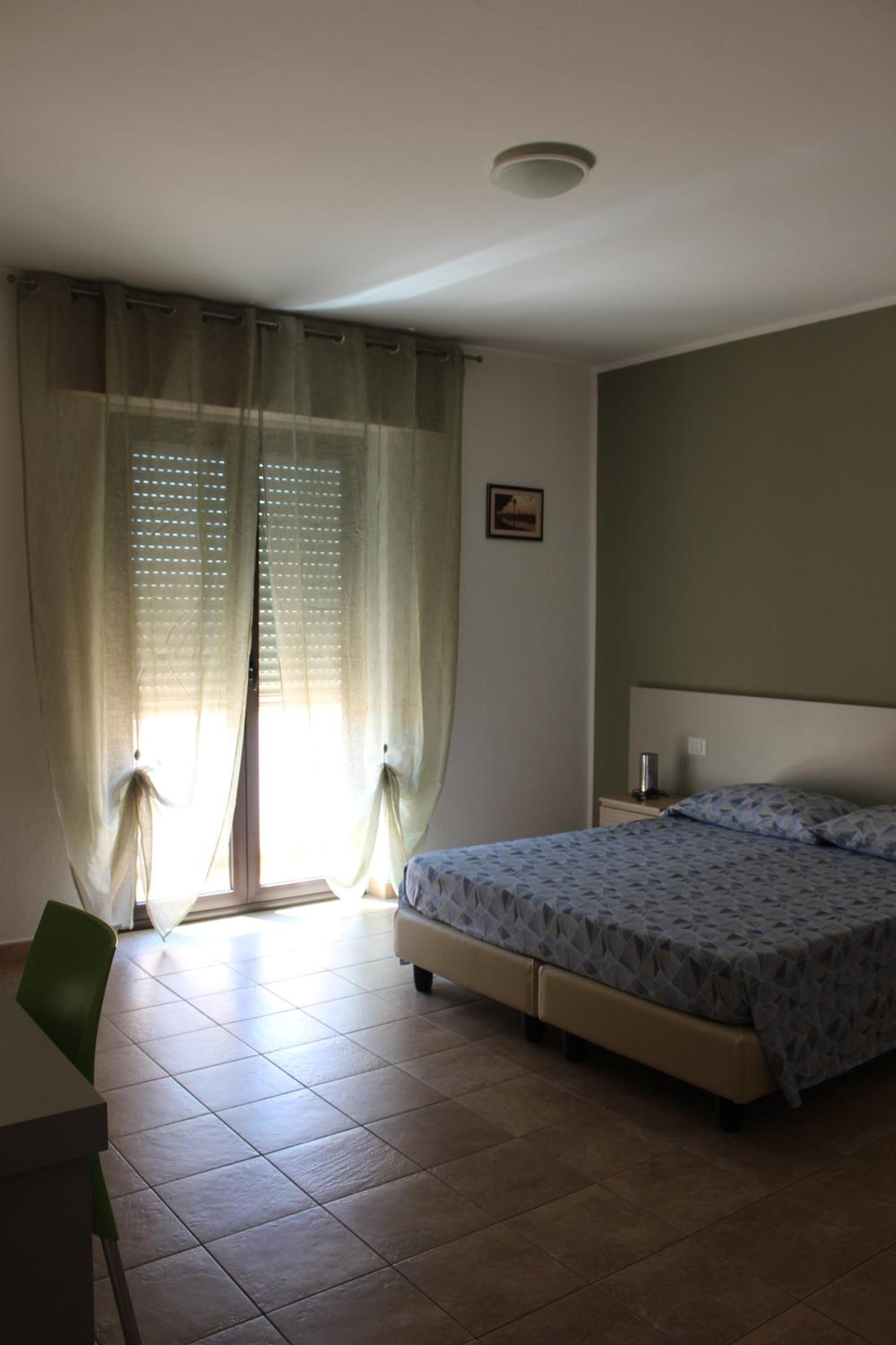 Double Room - Photo 2