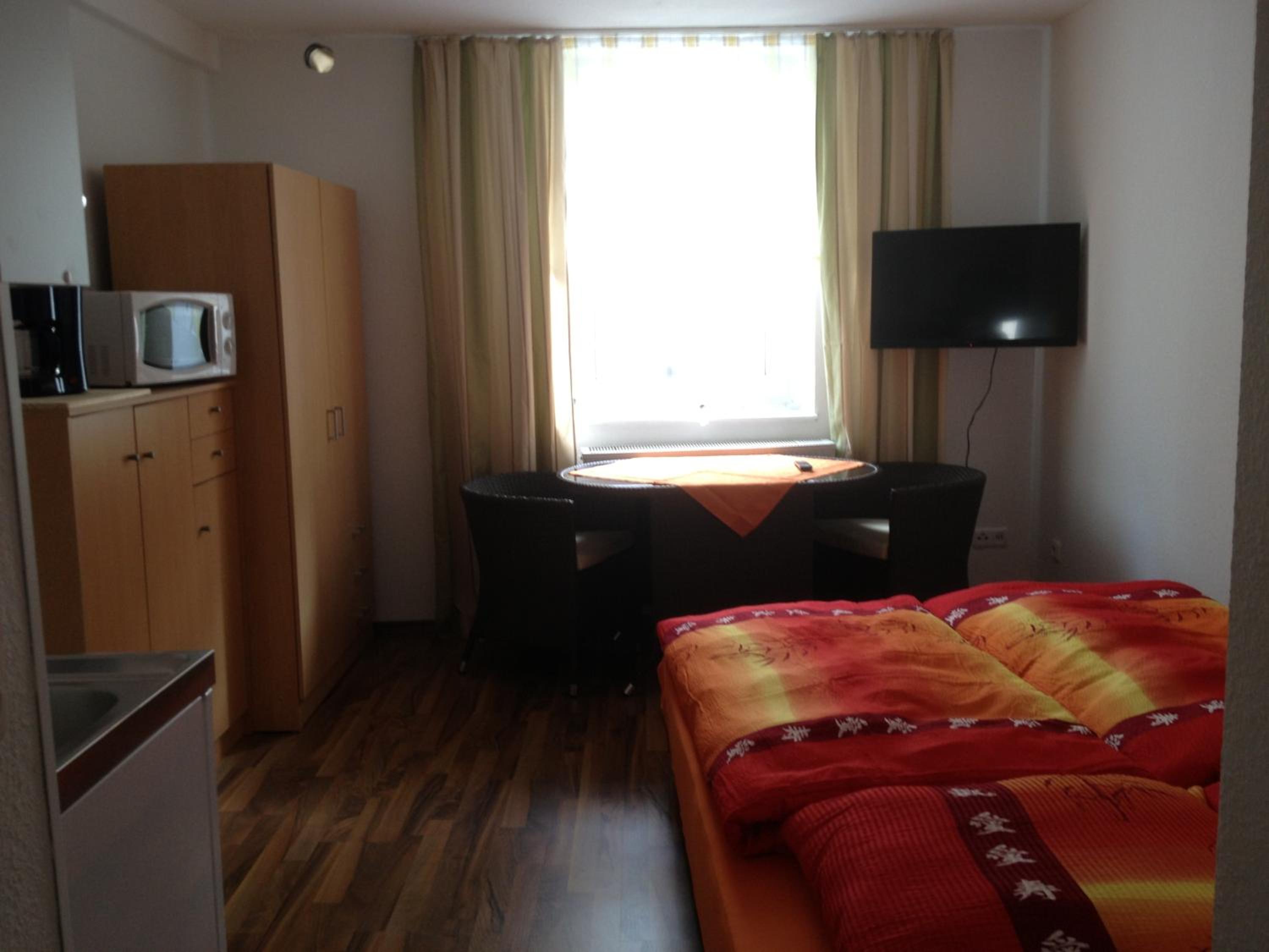 Studio Apartment photo 1