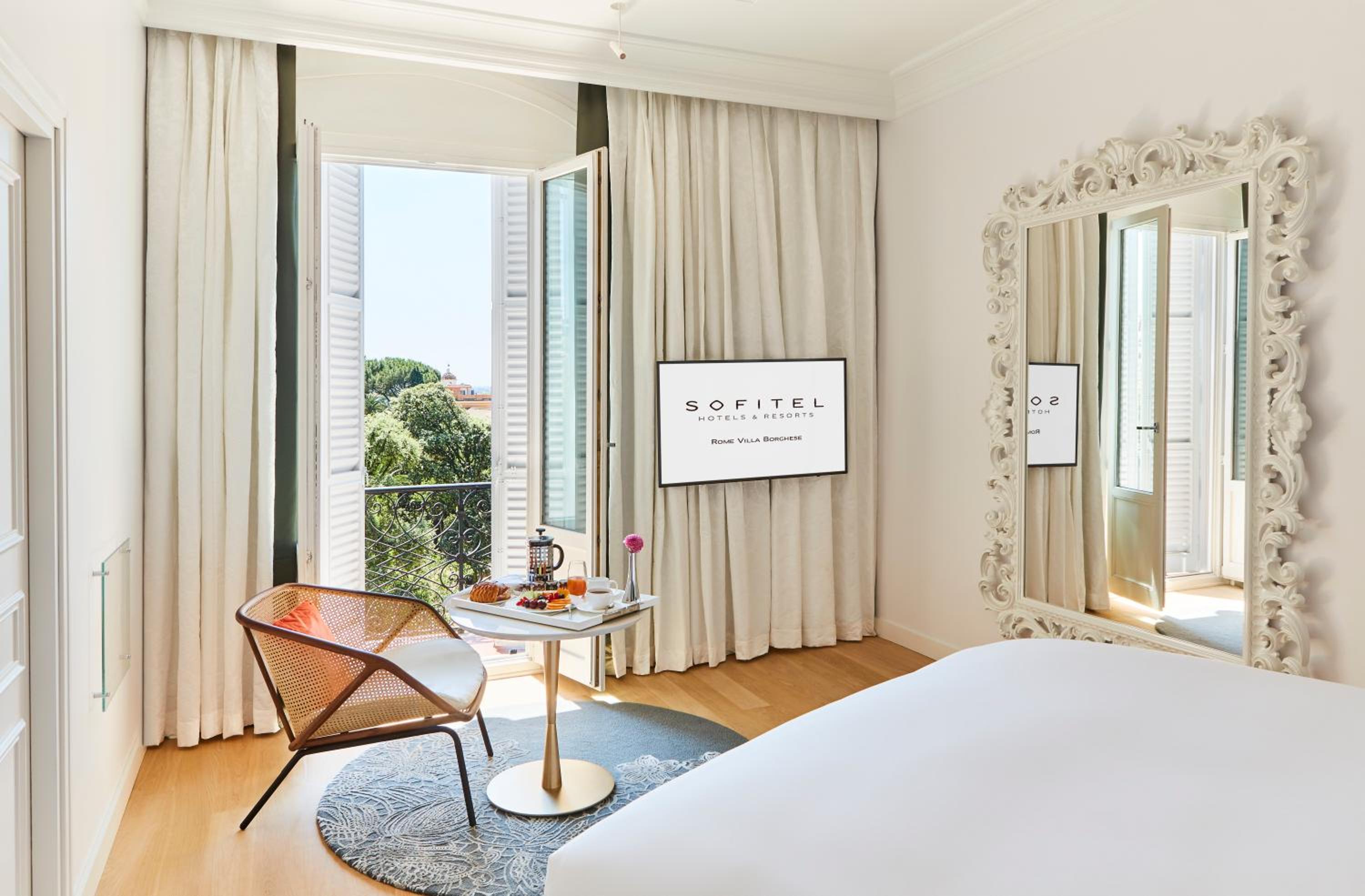 Premium Luxury Room