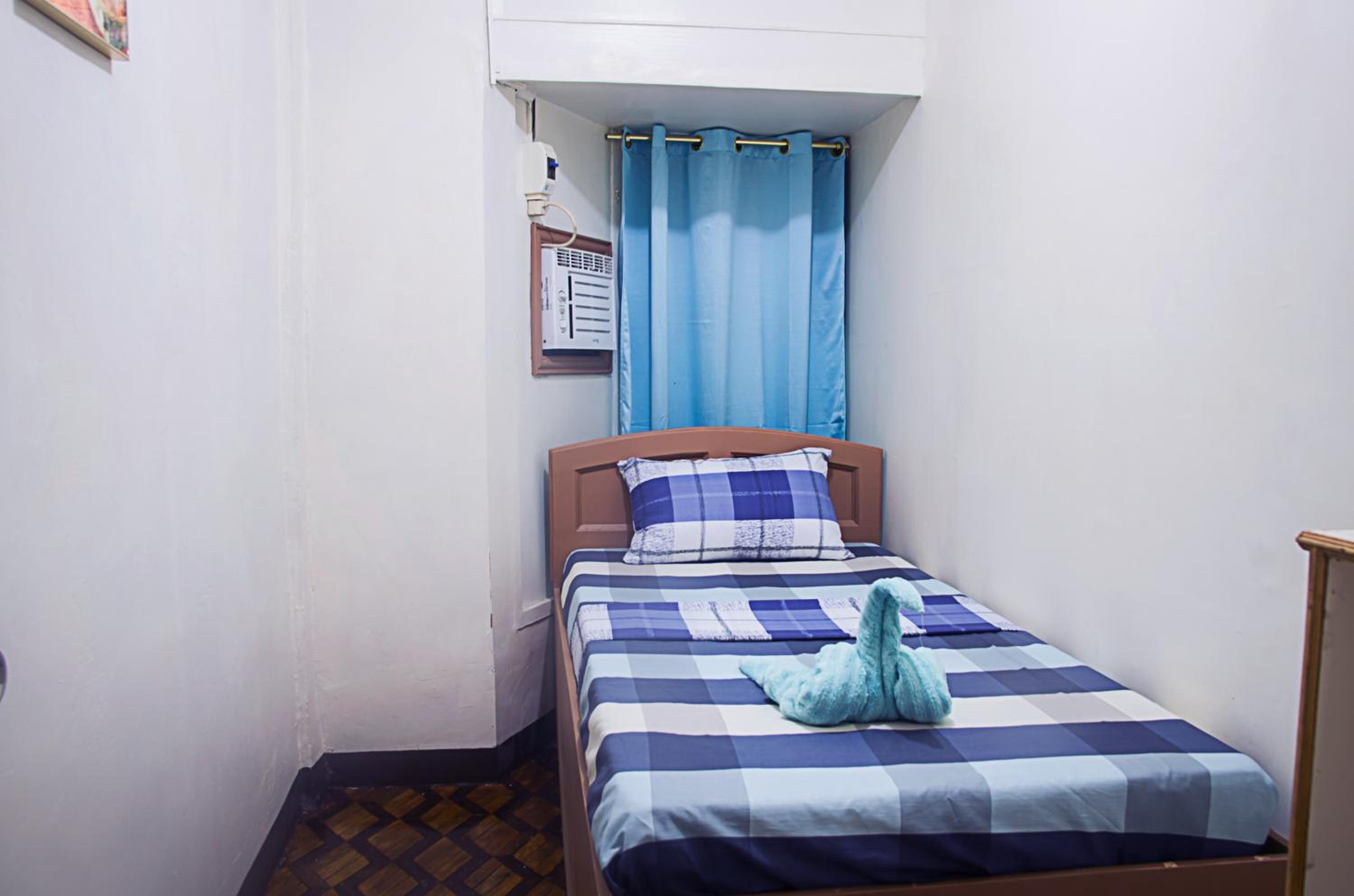 Single Room photo 2