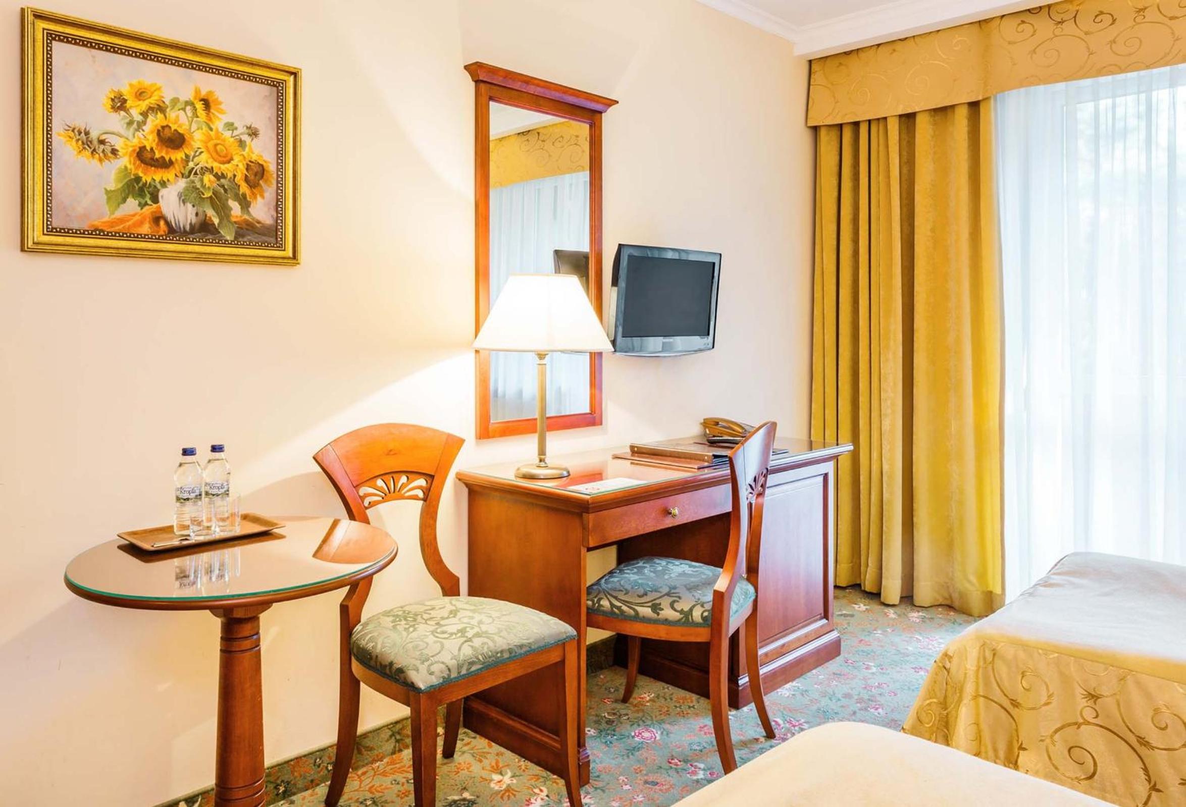 Superior Double or Twin Room - Photo 1
